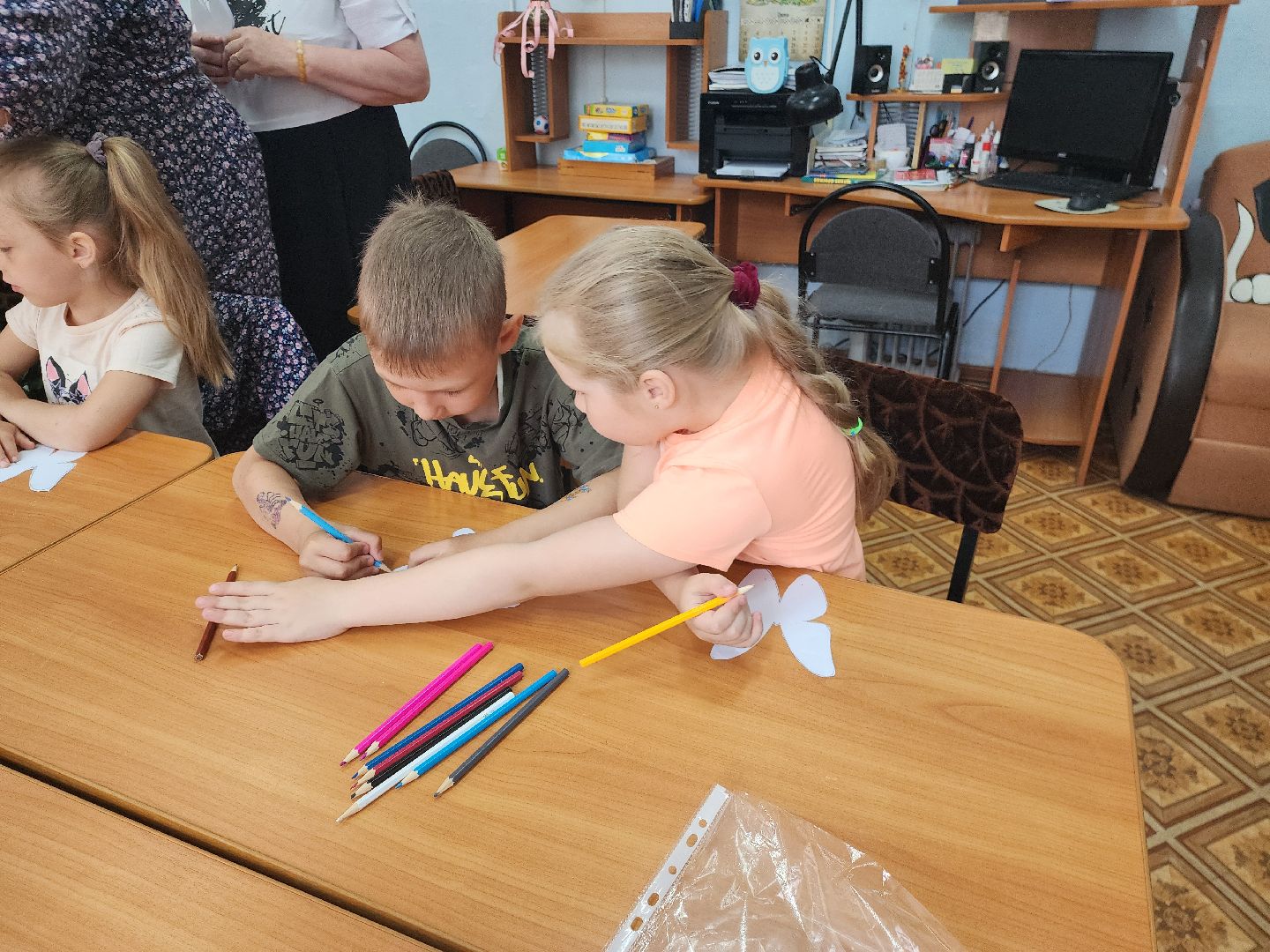 Международный день друзей, шатура, культурная шатура, библиотека, библиотекарь, дети,