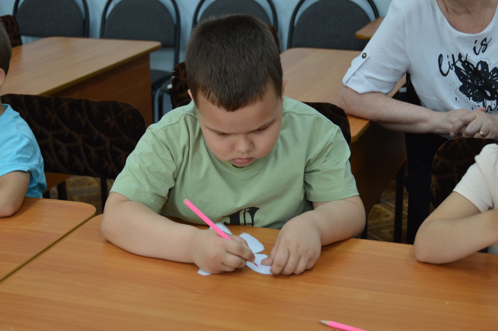 Международный день друзей, шатура, культурная шатура, библиотека, библиотекарь, дети,