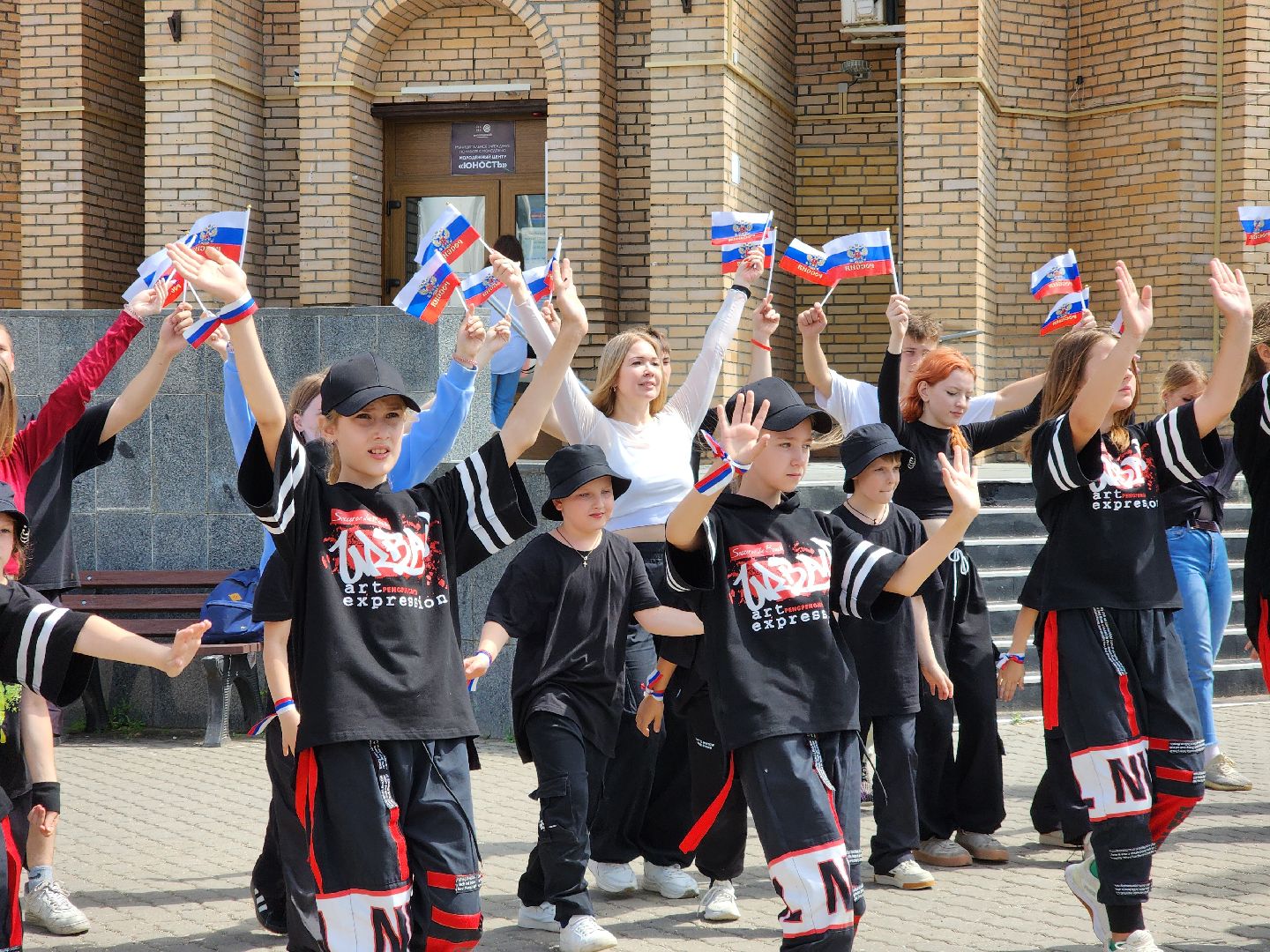 Ногинск, день россии, флешмоб, танцы, общество, жители,