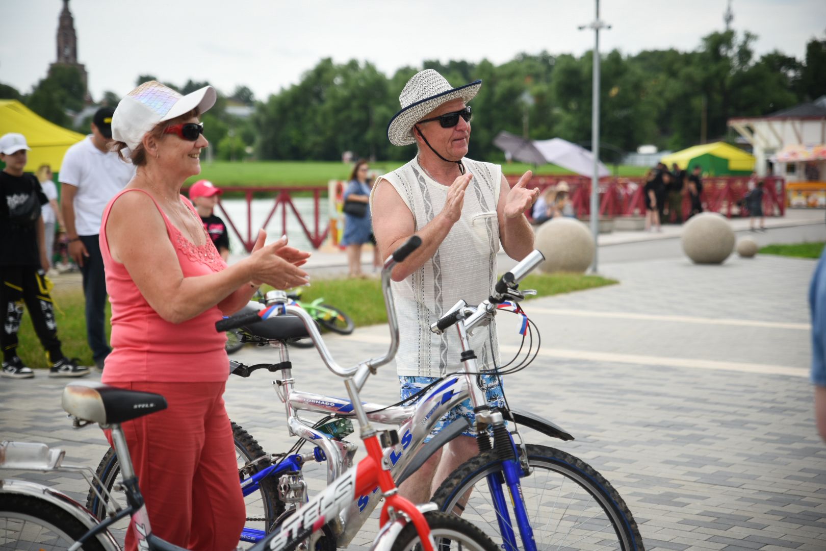 Бронницы, парк бронницкий луг, День России, БАМ, Вручение медалей, Праздник,