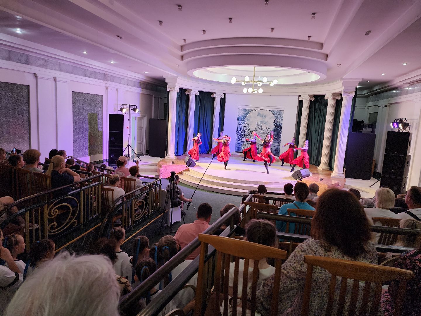 серпухов, подмосковье, акция гимн россии, день россии, день россии 2024,