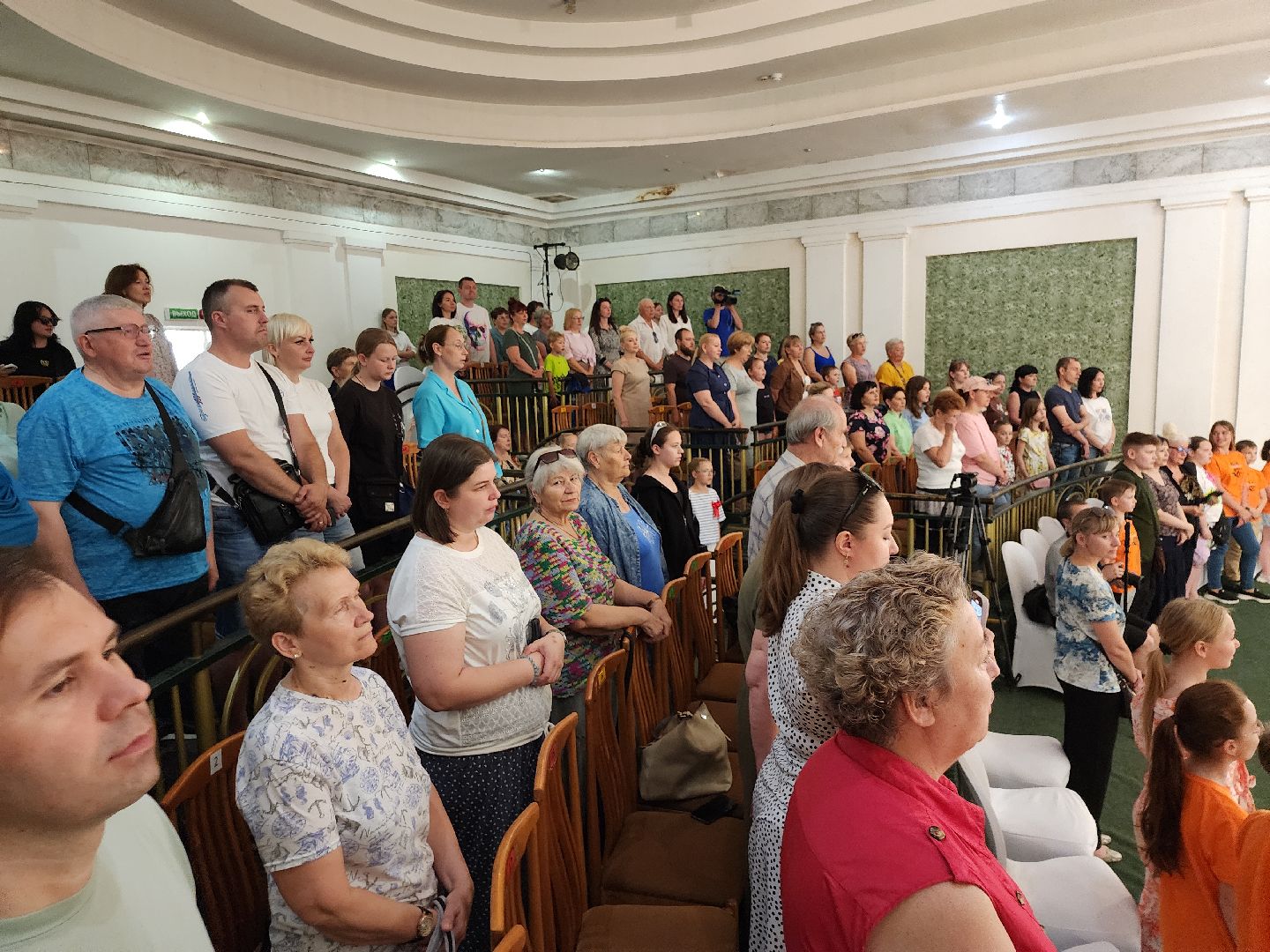 серпухов, подмосковье, акция гимн россии, день россии, день россии 2024,