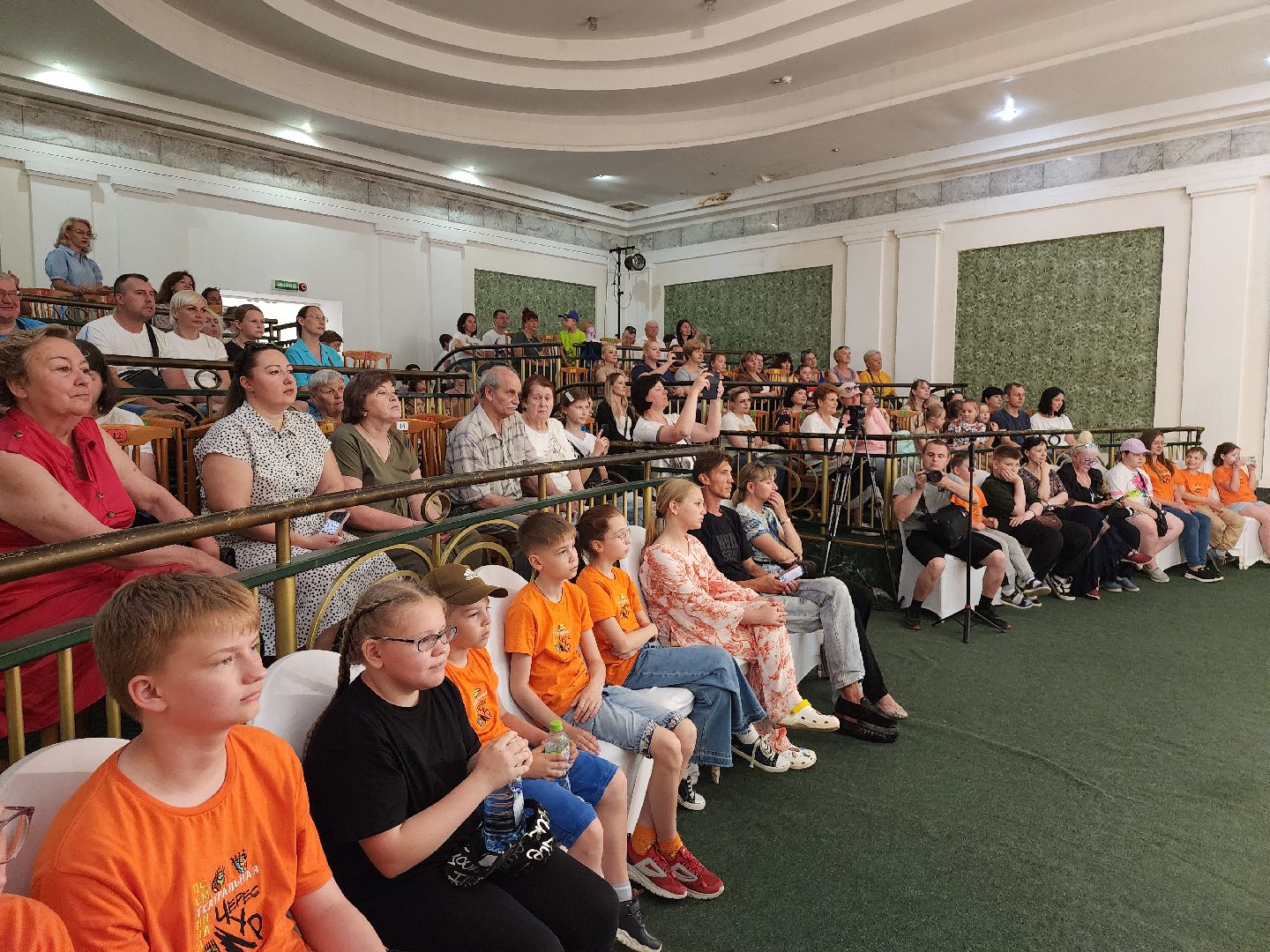 серпухов, подмосковье, акция гимн россии, день россии, день россии 2024,