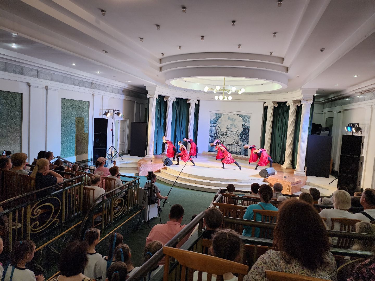 серпухов, подмосковье, акция гимн россии, день россии, день россии 2024,