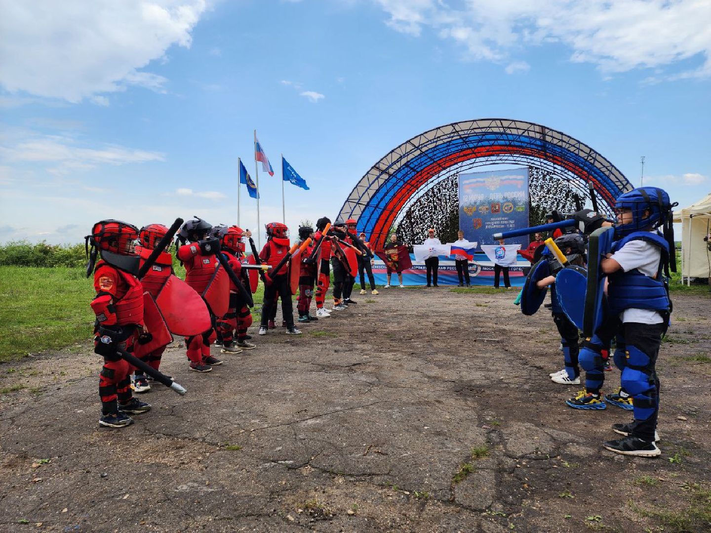 чехов, день россии, парашют, аэродром волосово, праздник,