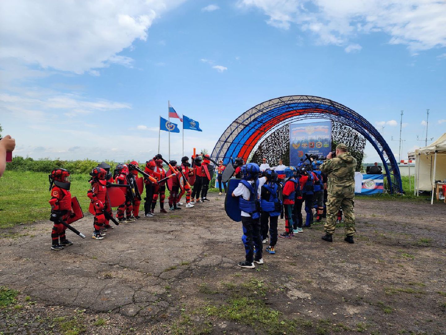 чехов, день россии, праздник, аэродром волосово, десантники,