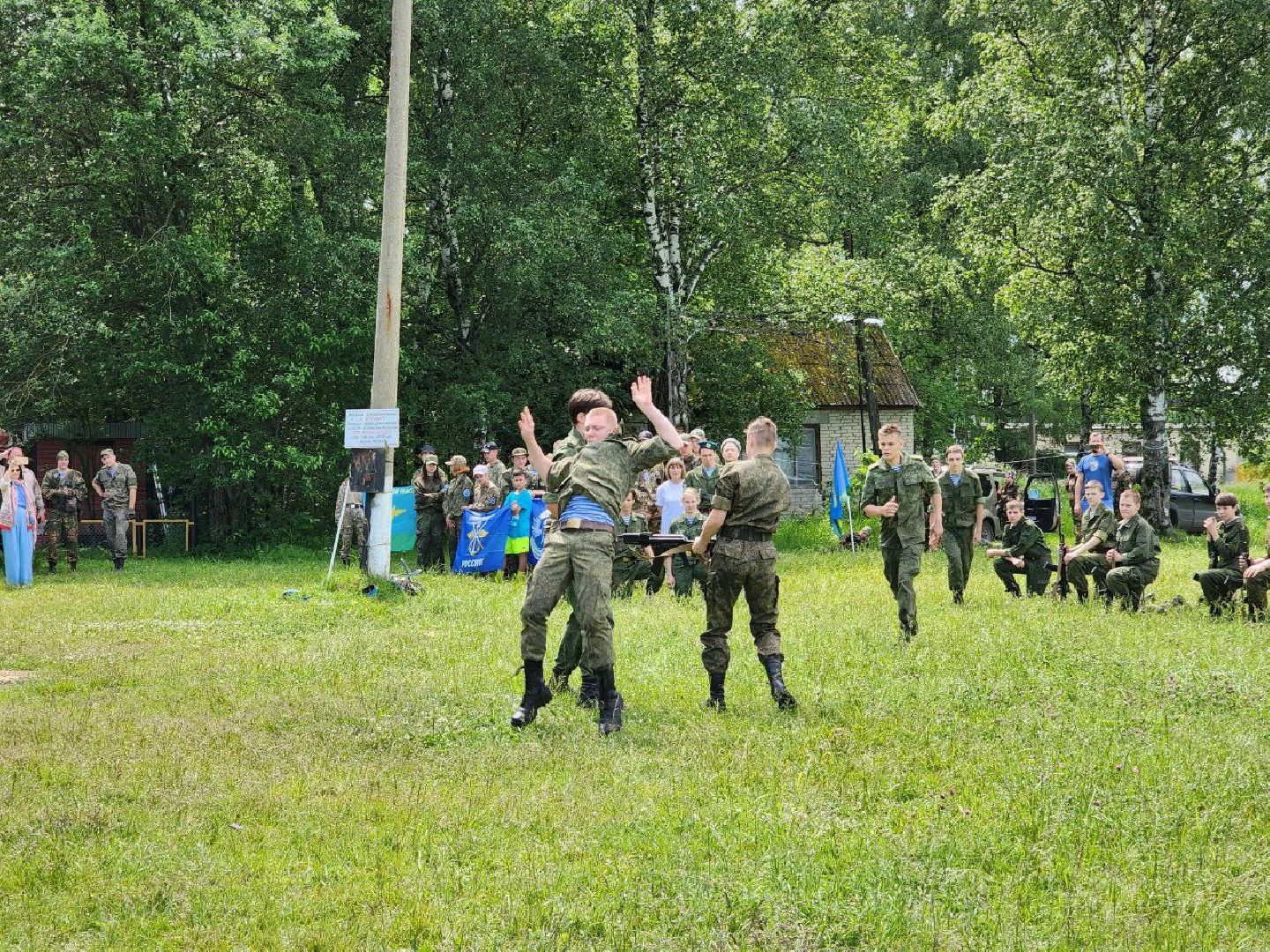 чехов, день россии, праздник, аэродром волосово, десантники,
