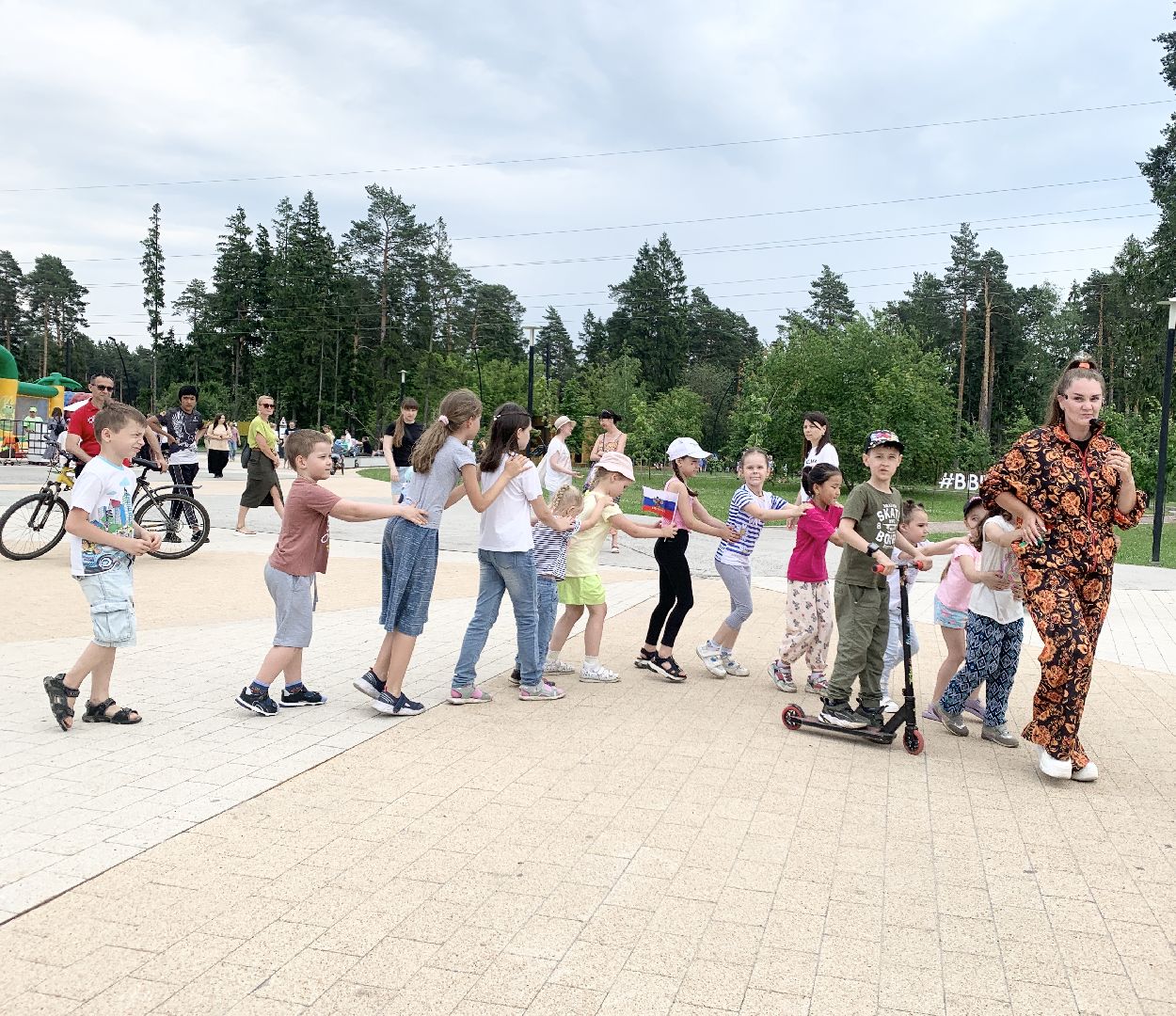 Балашиха, Подмосковье, День России, Парки, Танцевальный флешмоб,