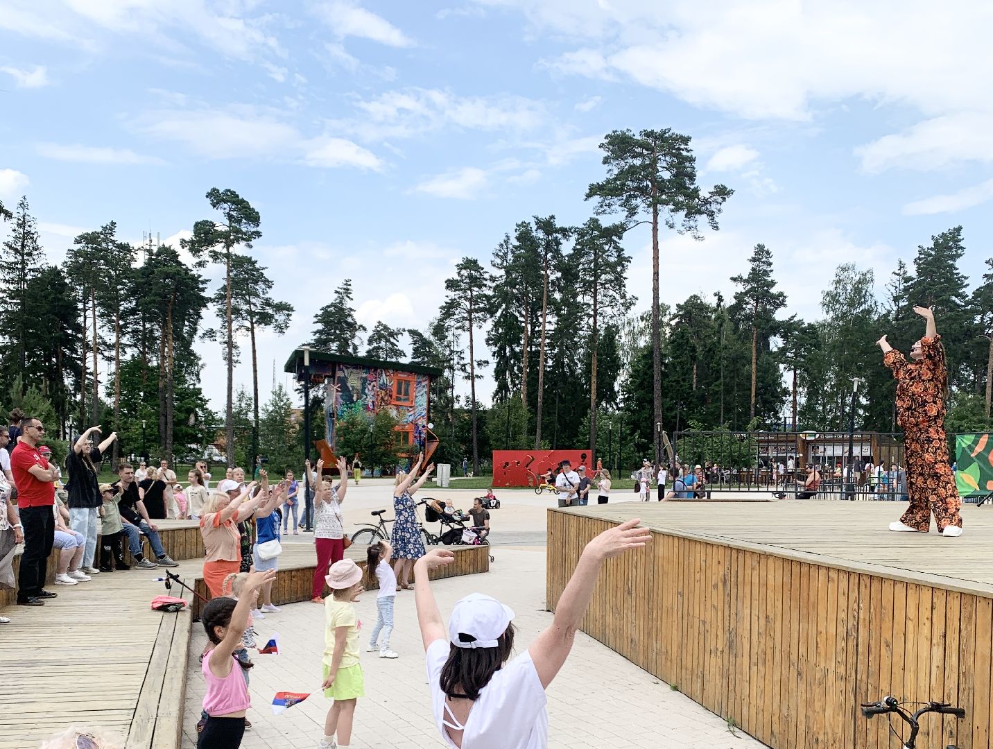 Балашиха, Подмосковье, День России, Парки, Танцевальный флешмоб,