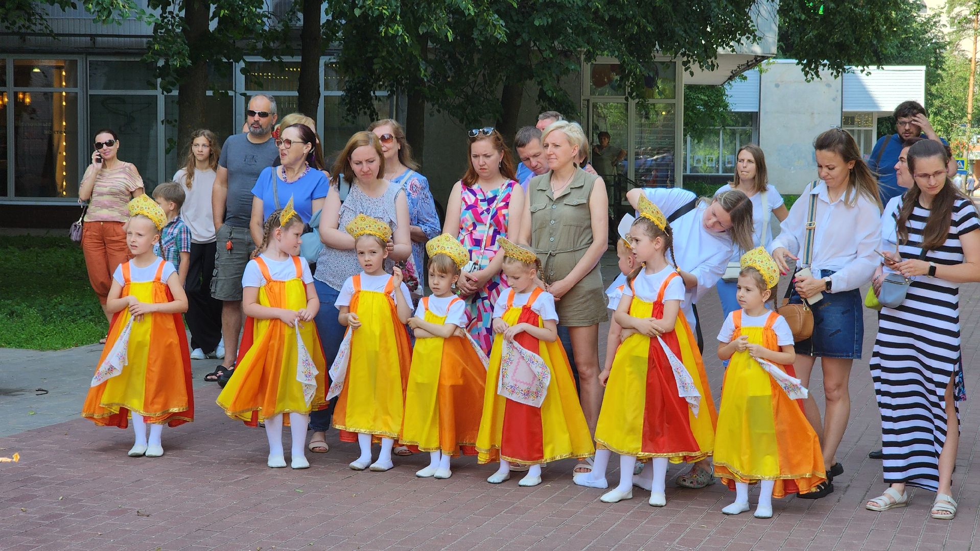 день россии 2024, протвинский арбат, праздник, концерт, дк протон,