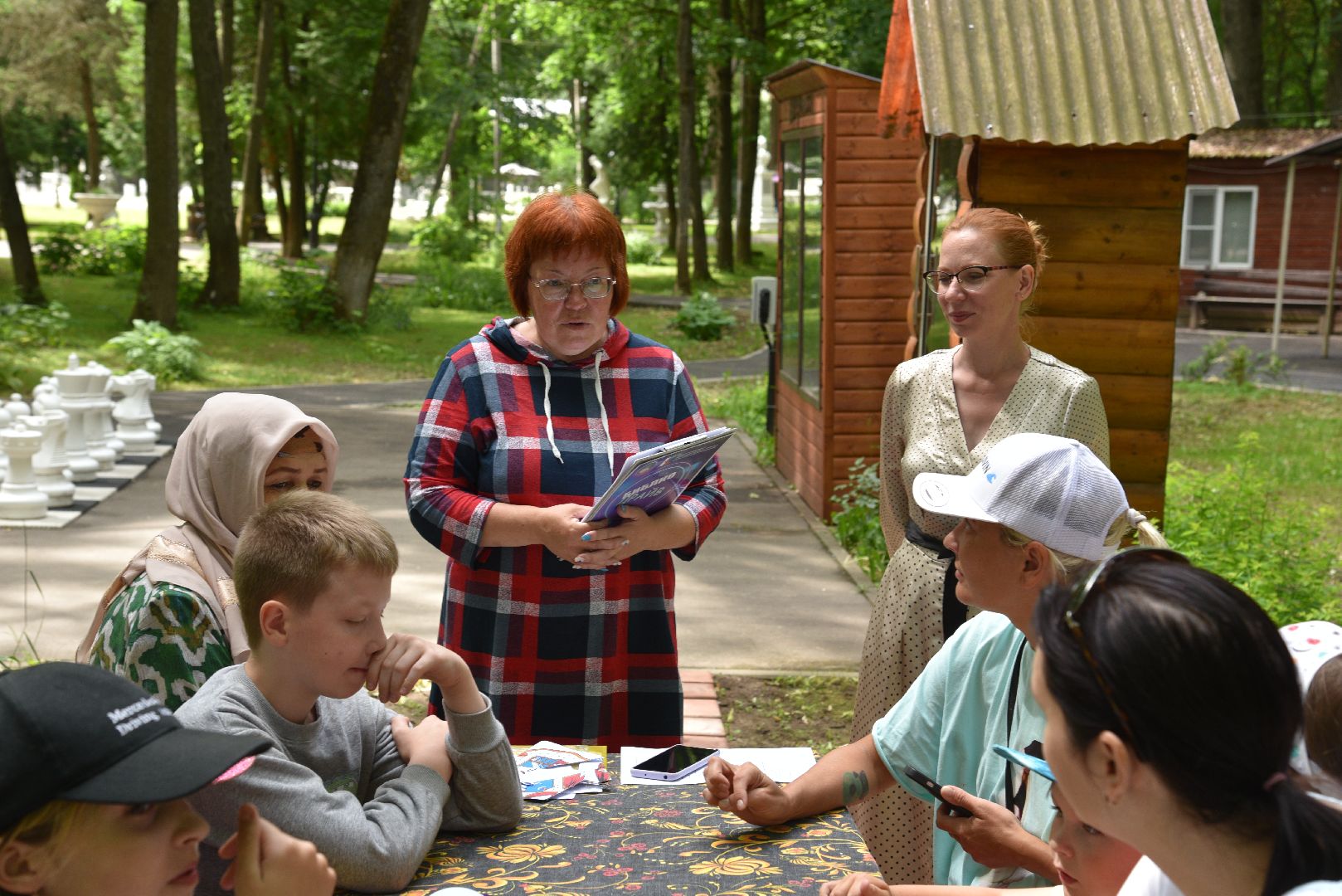 лотошино, лотошинский парк, день россии, лотошинская библиотека, парки подмосковья,