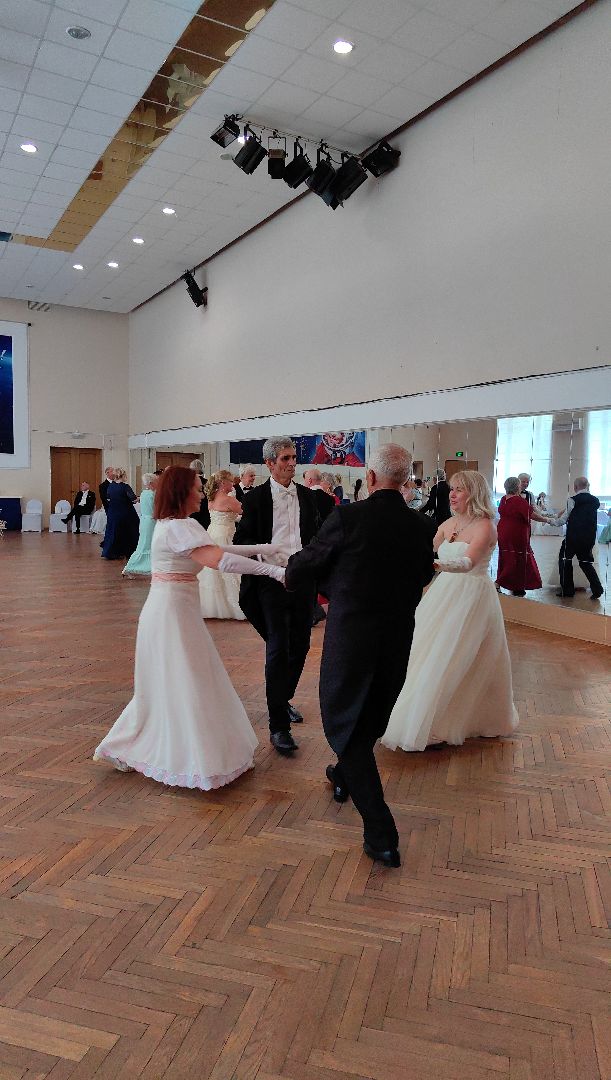 пушкинский бал, вальс, полька, день россии, танцевальный коллектив, звездный городок,