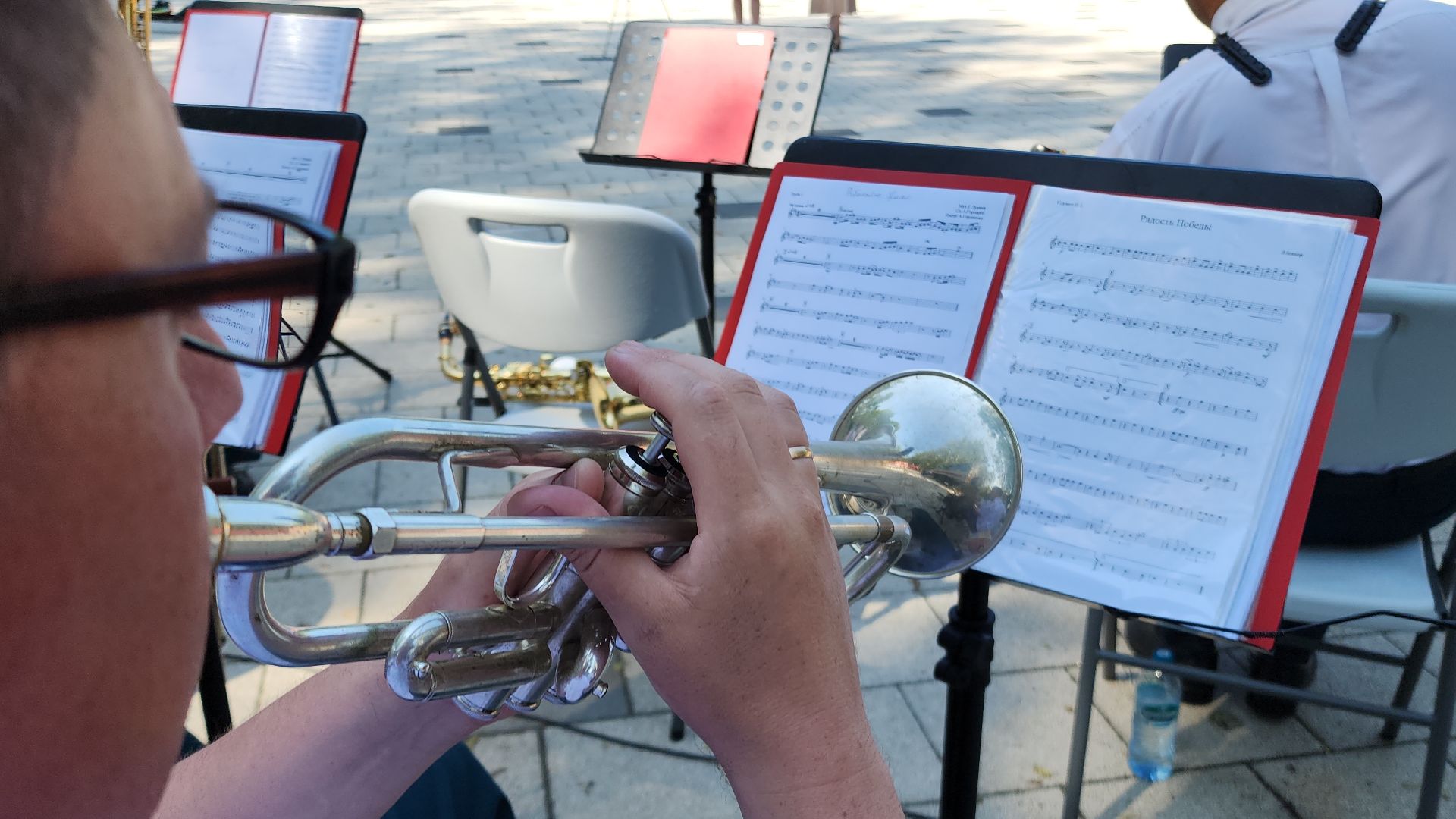 день россии, день россии 2024, праздник, электросталь, мой город, жители города, парк, парк авангард, военный оркестр,