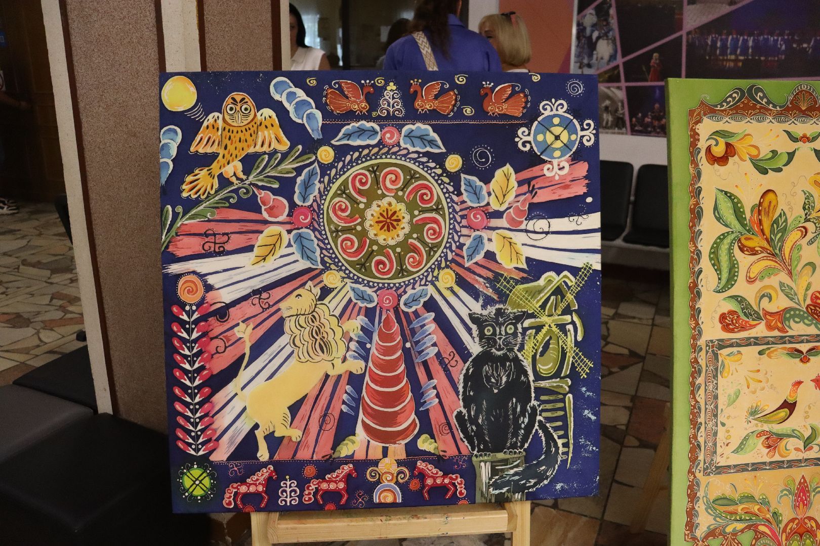 дзержинский, выставка, батик, Шлковый ветер, Лариса Горобец,