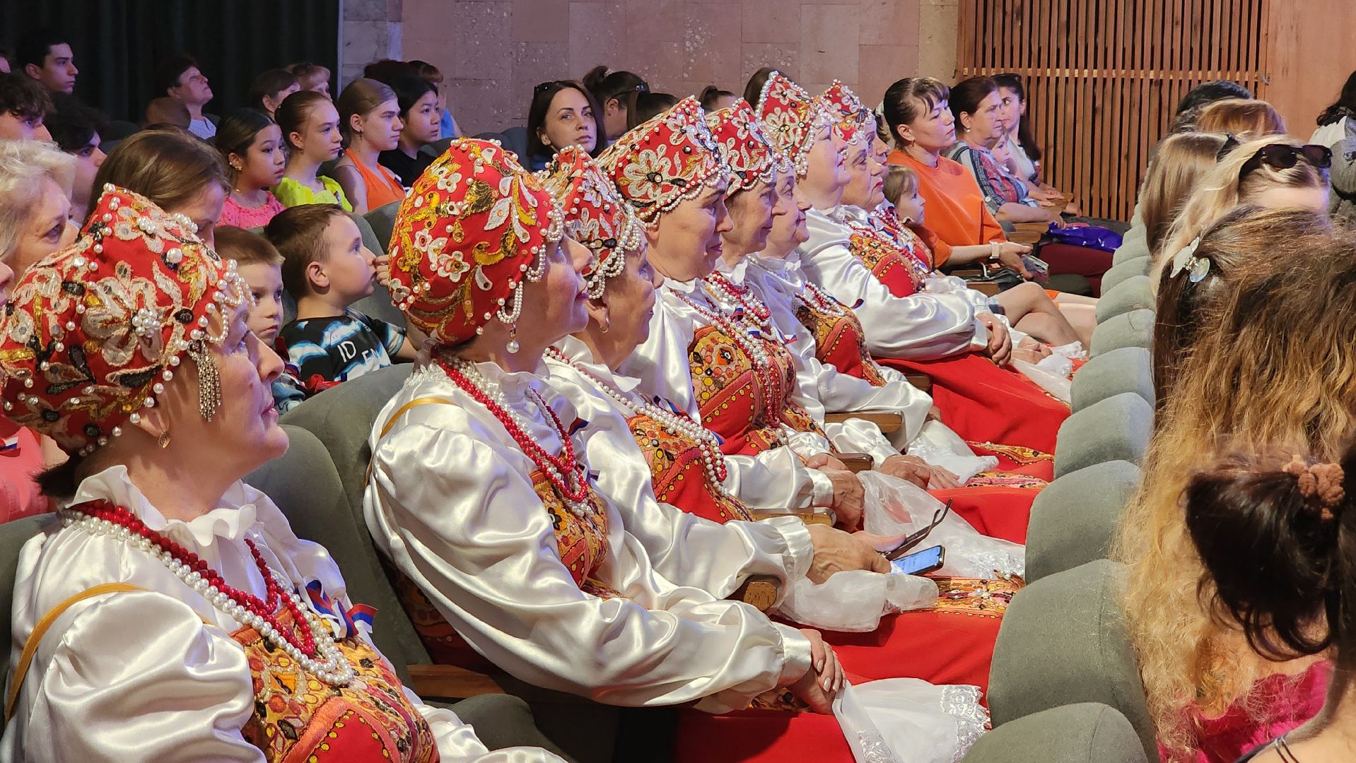 день россии 2024, сбор гуманитарной помощи,доброе дело,