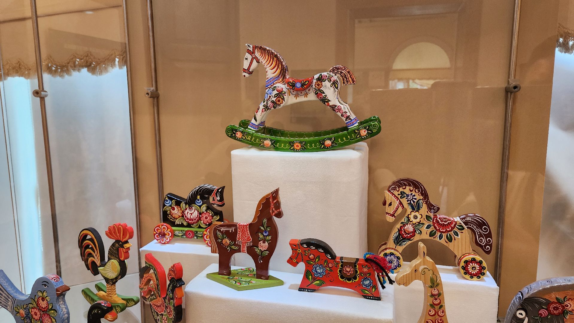 кашира, краеведческий музей, выставка, деревянная игрушка, богородская игрушка, ноев ковчег, александр михайлов,