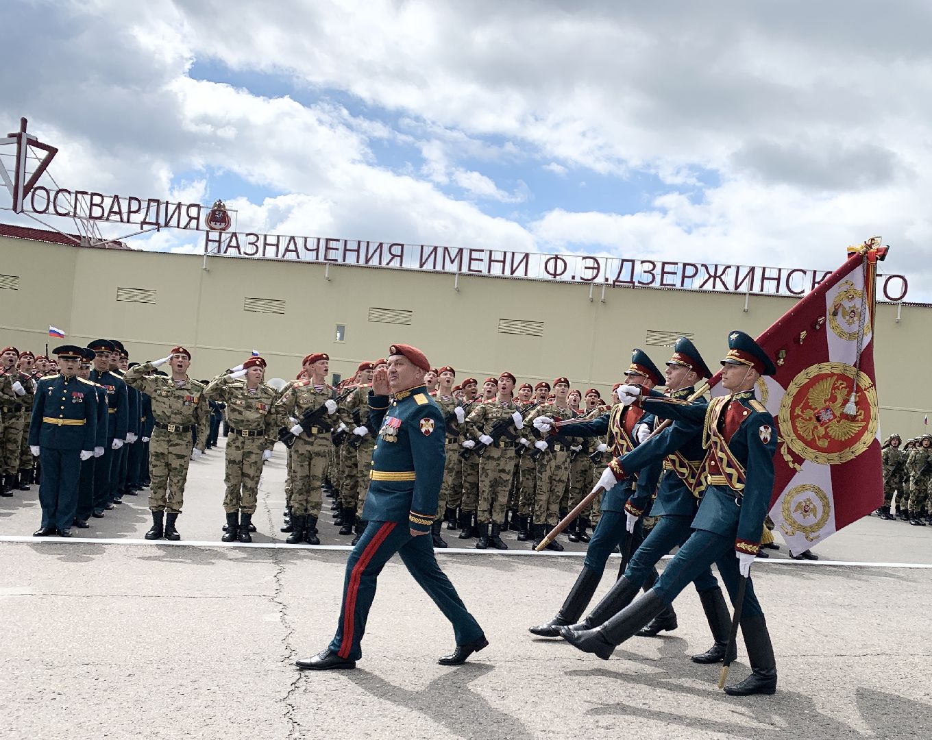 Балашиха, Подмосковье, 100 лет Дивизии имени Ф Э Дзержинского, Росгвардия, Орден Суворова, Выставка современных образцов вооружения и техники и трофеев из зоны СВО,