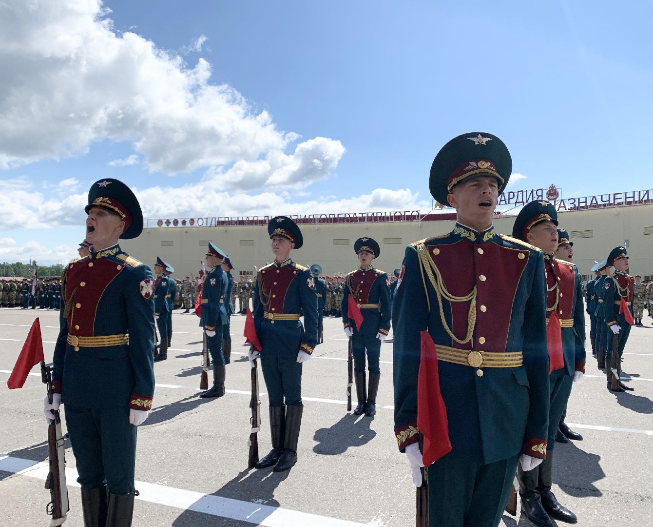 Балашиха, Подмосковье, 100 лет Дивизии имени Ф Э Дзержинского, Росгвардия, Орден Суворова, Выставка современных образцов вооружения и техники и трофеев из зоны СВО,