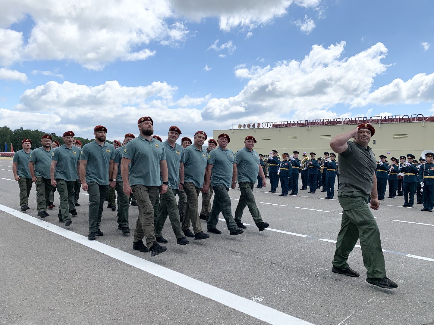 Балашиха, Подмосковье, 100 лет Дивизии имени Ф Э Дзержинского, Росгвардия, Орден Суворова, Выставка современных образцов вооружения и техники и трофеев из зоны СВО,