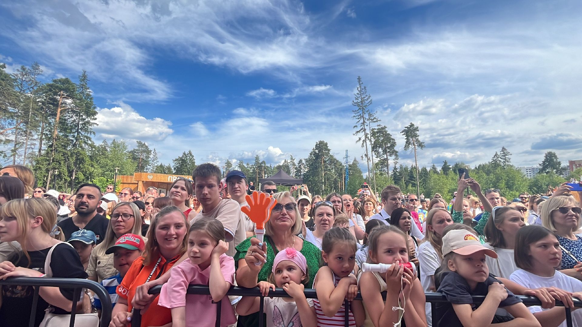 город танцует в парках, балашиха, парки балашихи, пестовский парк,