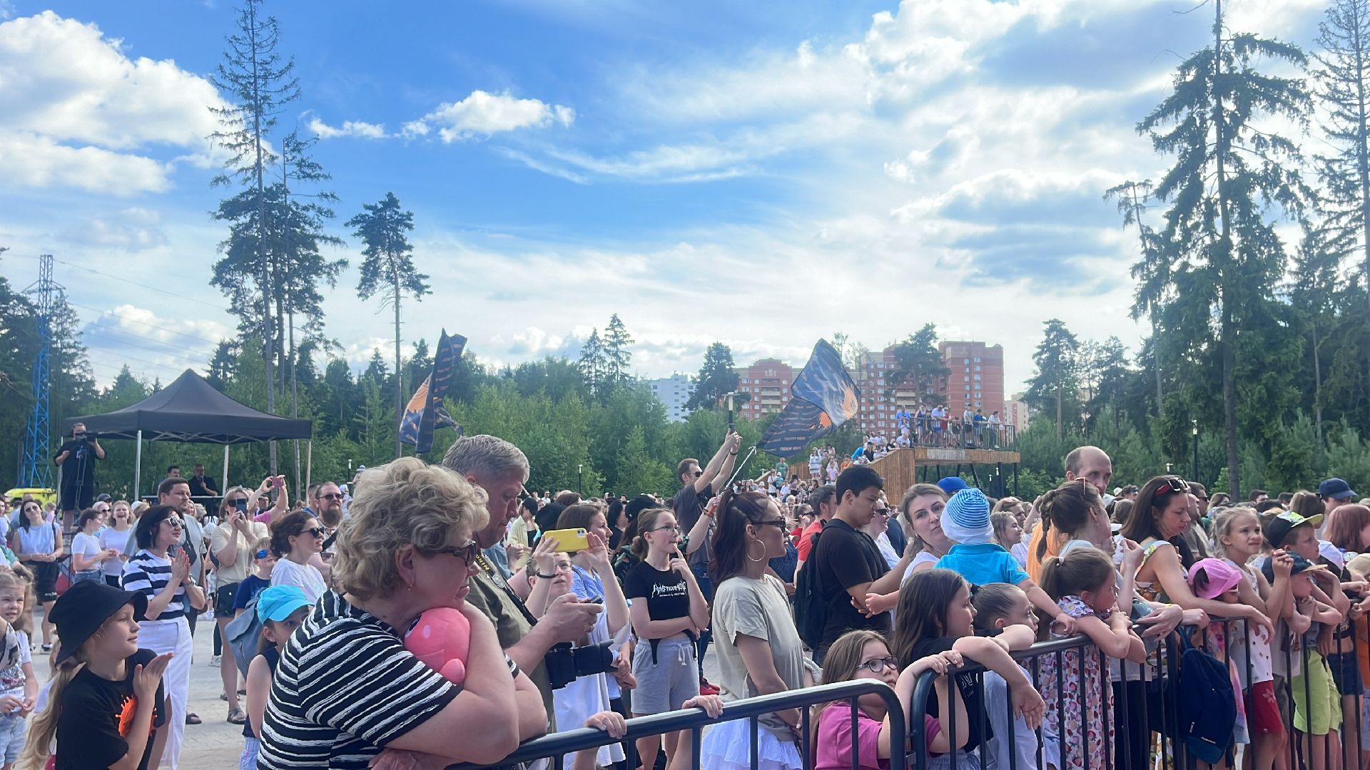 город танцует в парках, балашиха, парки балашихи, пестовский парк,