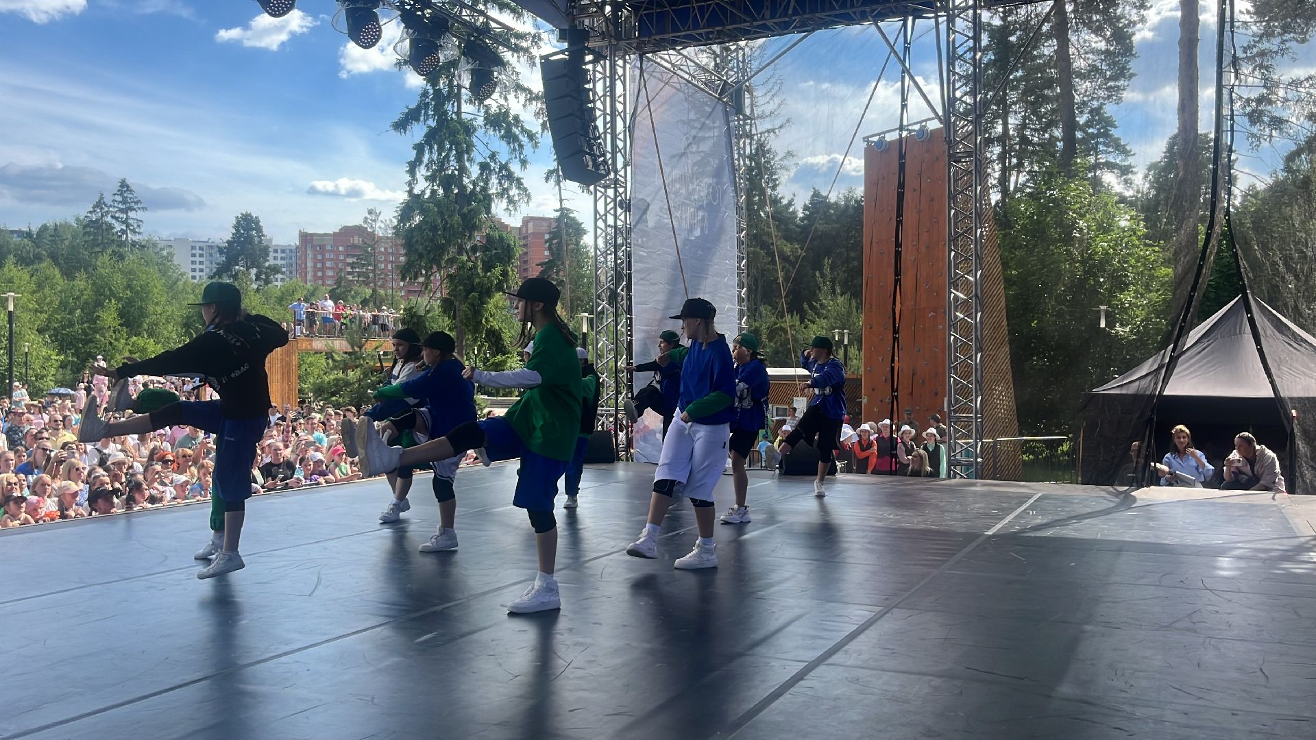 город танцует в парках, балашиха, парки балашихи, пестовский парк,