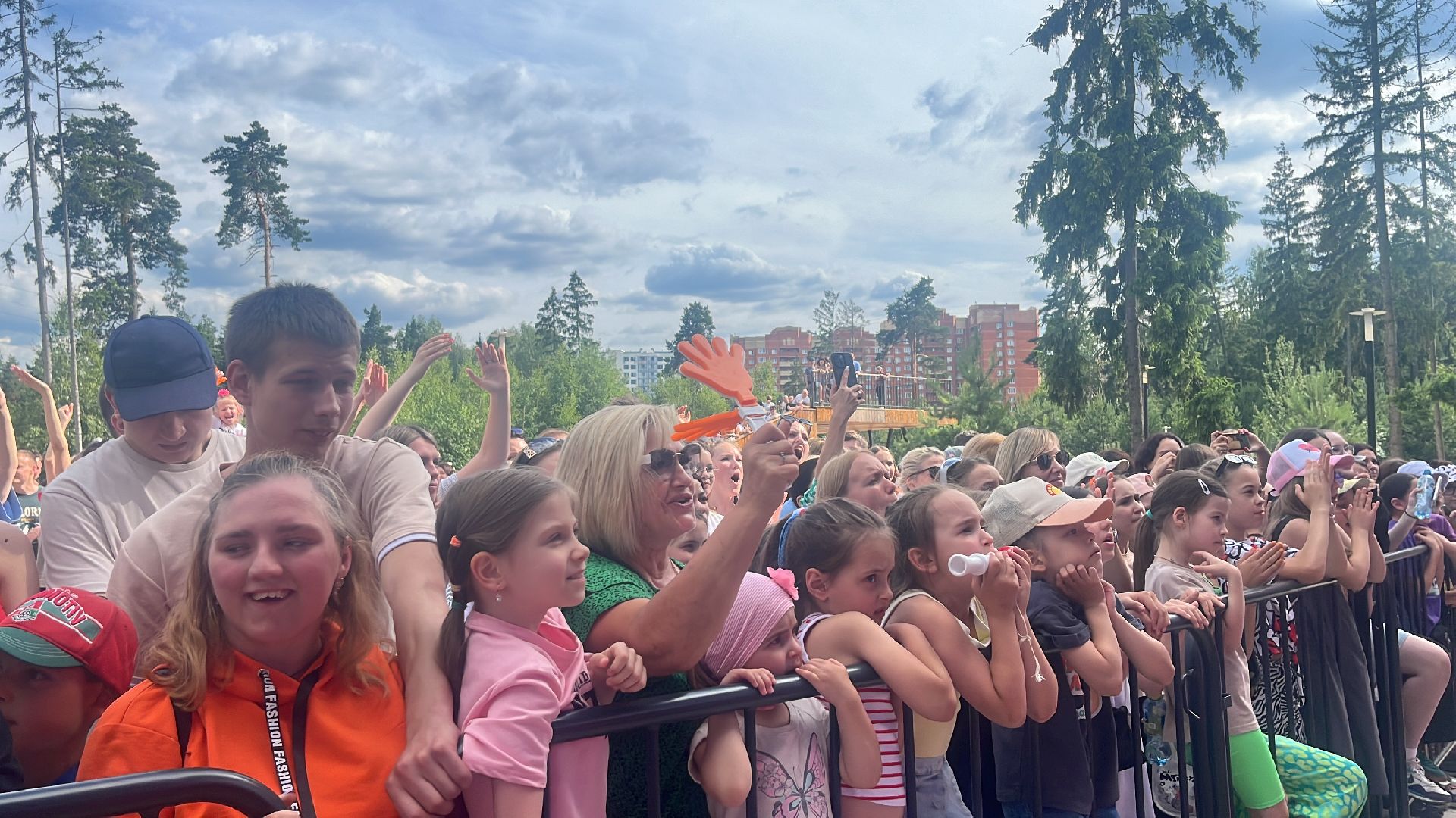 город танцует в парках, балашиха, парки балашихи, пестовский парк,