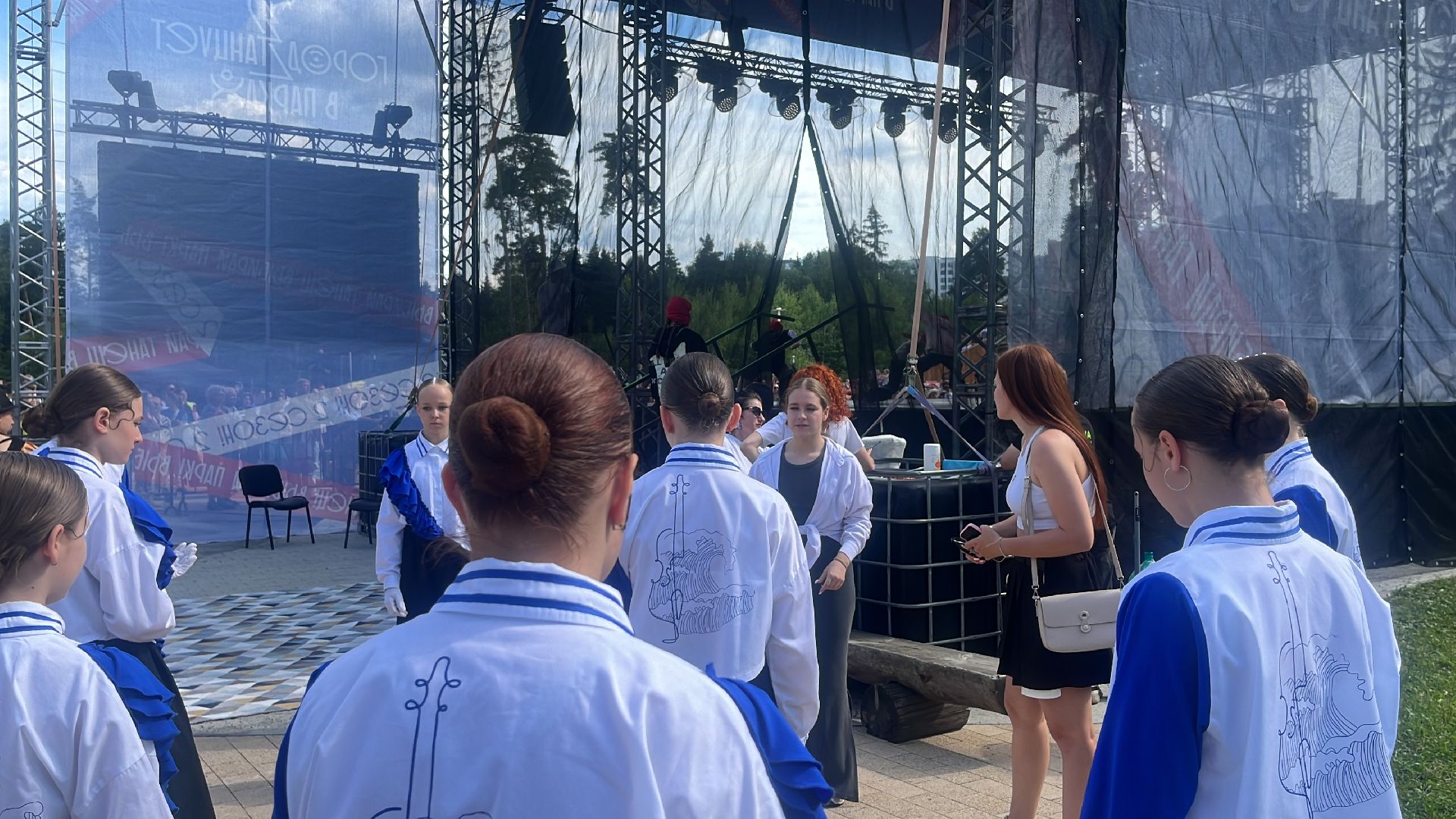 город танцует в парках, балашиха, парки балашихи, пестовский парк,