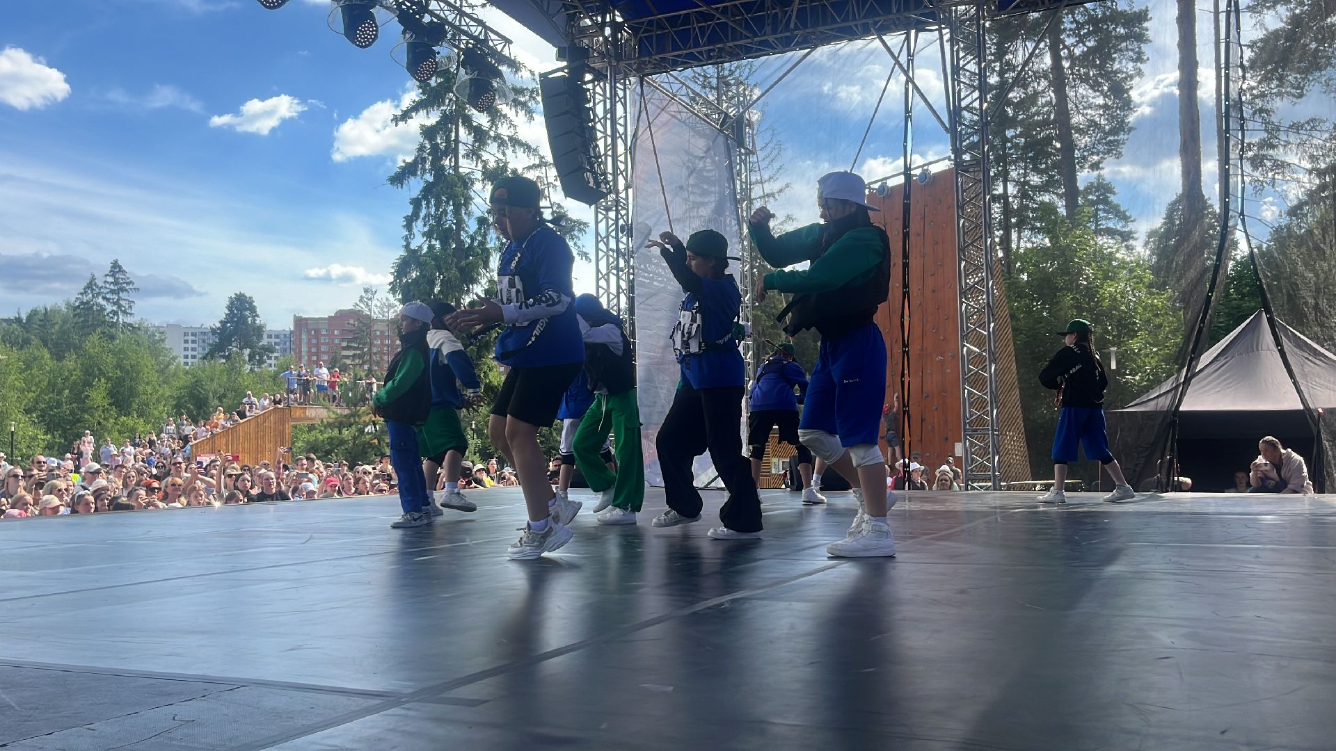 город танцует в парках, балашиха, парки балашихи, пестовский парк,