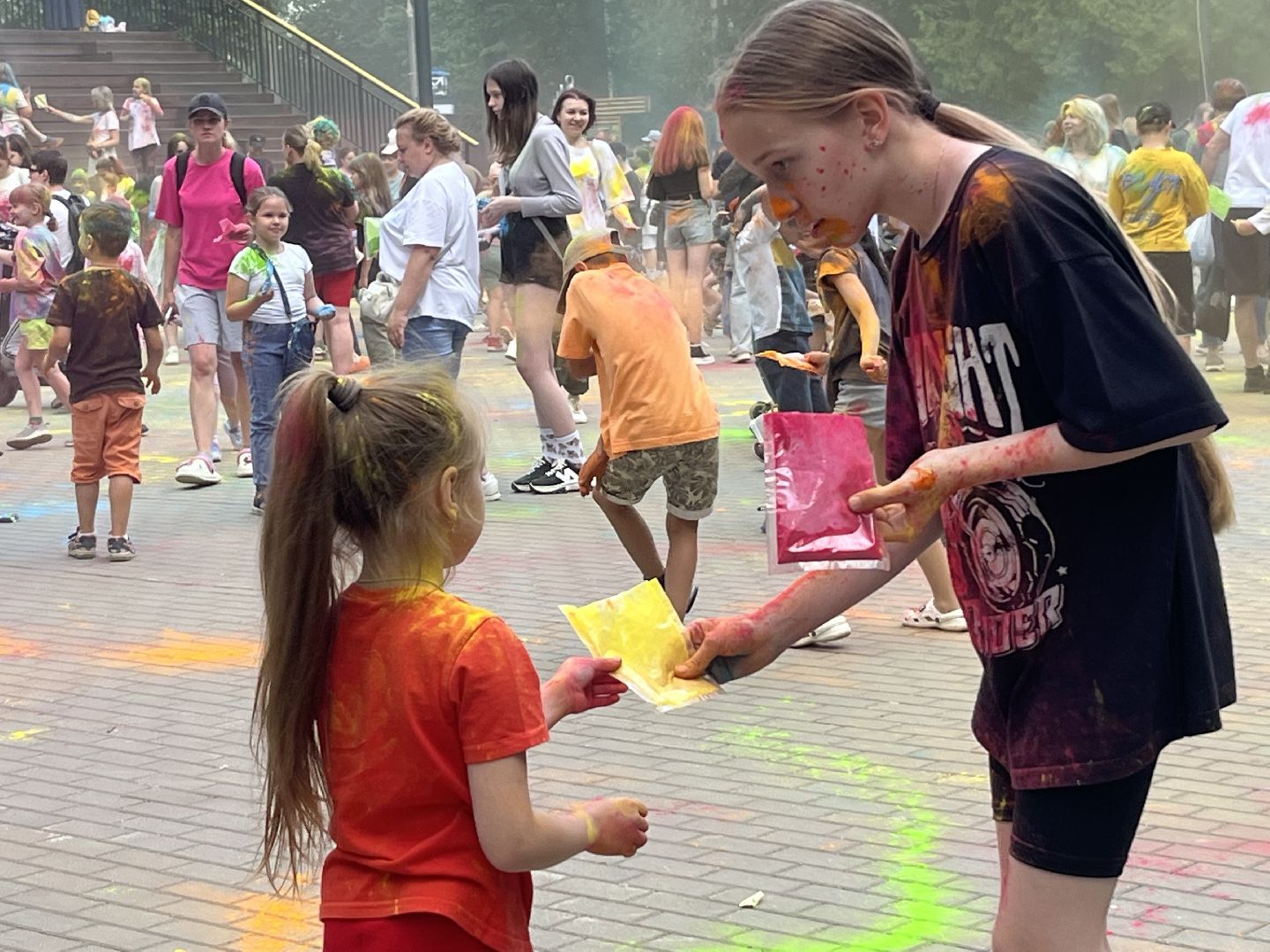 наро-фоминск, наро-фоминский городской округ, центральный парк наро-фоминска, фестиваль красок,лето в подмосковье,