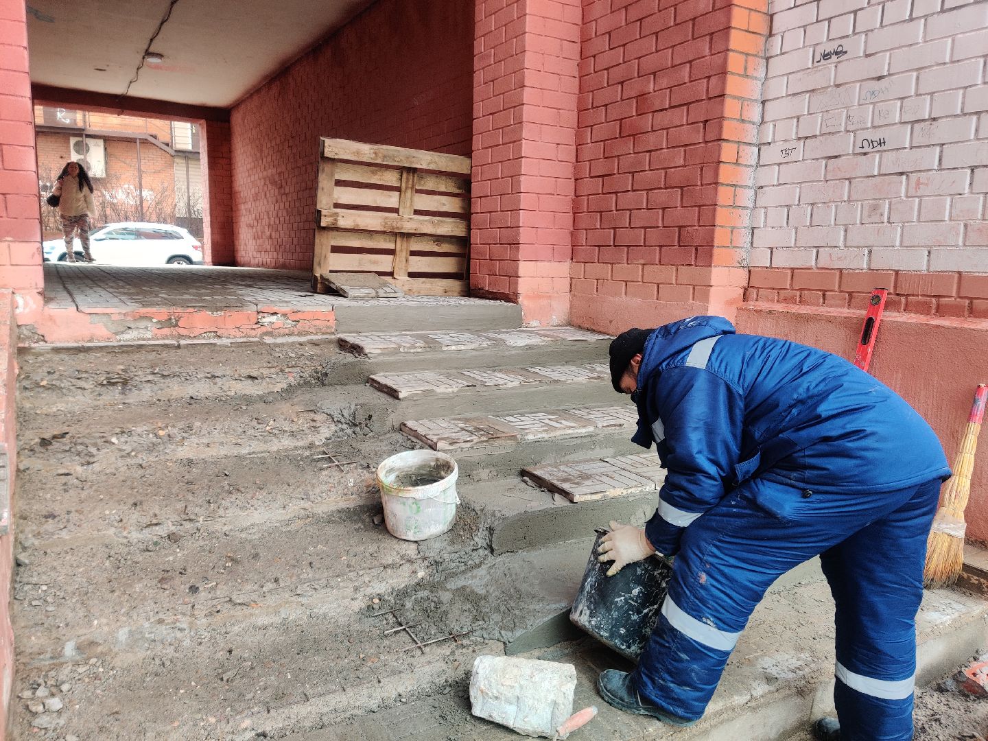 Красноармейск, перемены, ремонт лестницы, оживлённый маршрут, новые ступеньки, управляющая компания