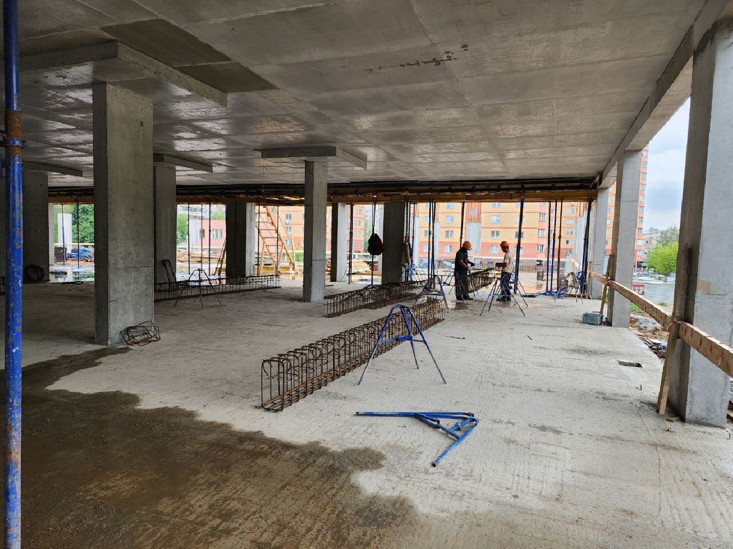 чехов, строительство, пристройка к школе, школа, рабочие,