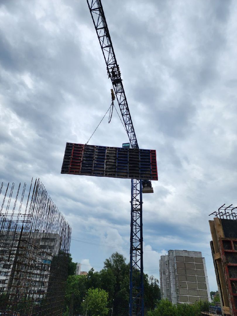 чехов, строительство, пристройка к школе, школа, рабочие,