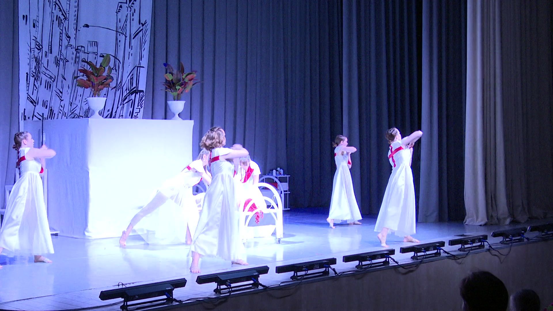 Реутов, спектакль, пластика, танцы, герои, болезни, пандемия,