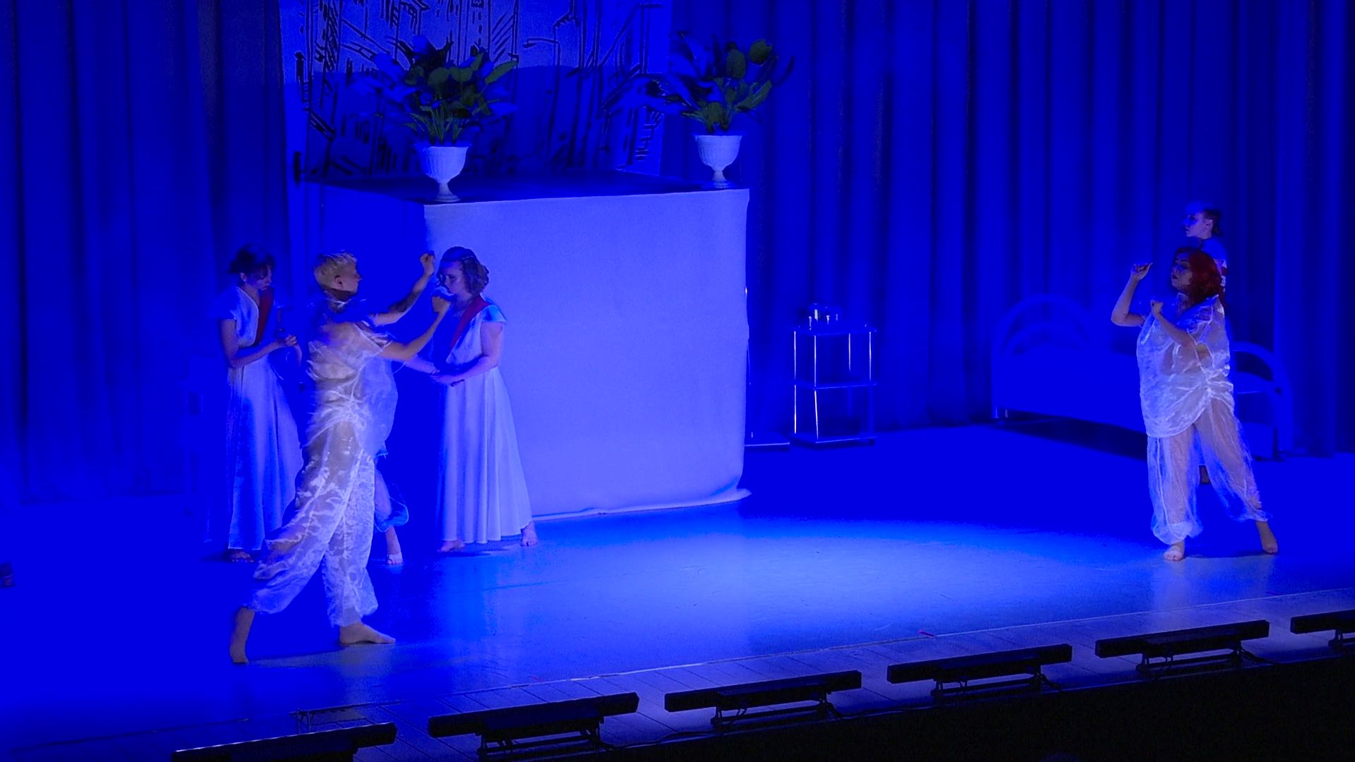 Реутов, спектакль, пластика, танцы, герои, болезни, пандемия,