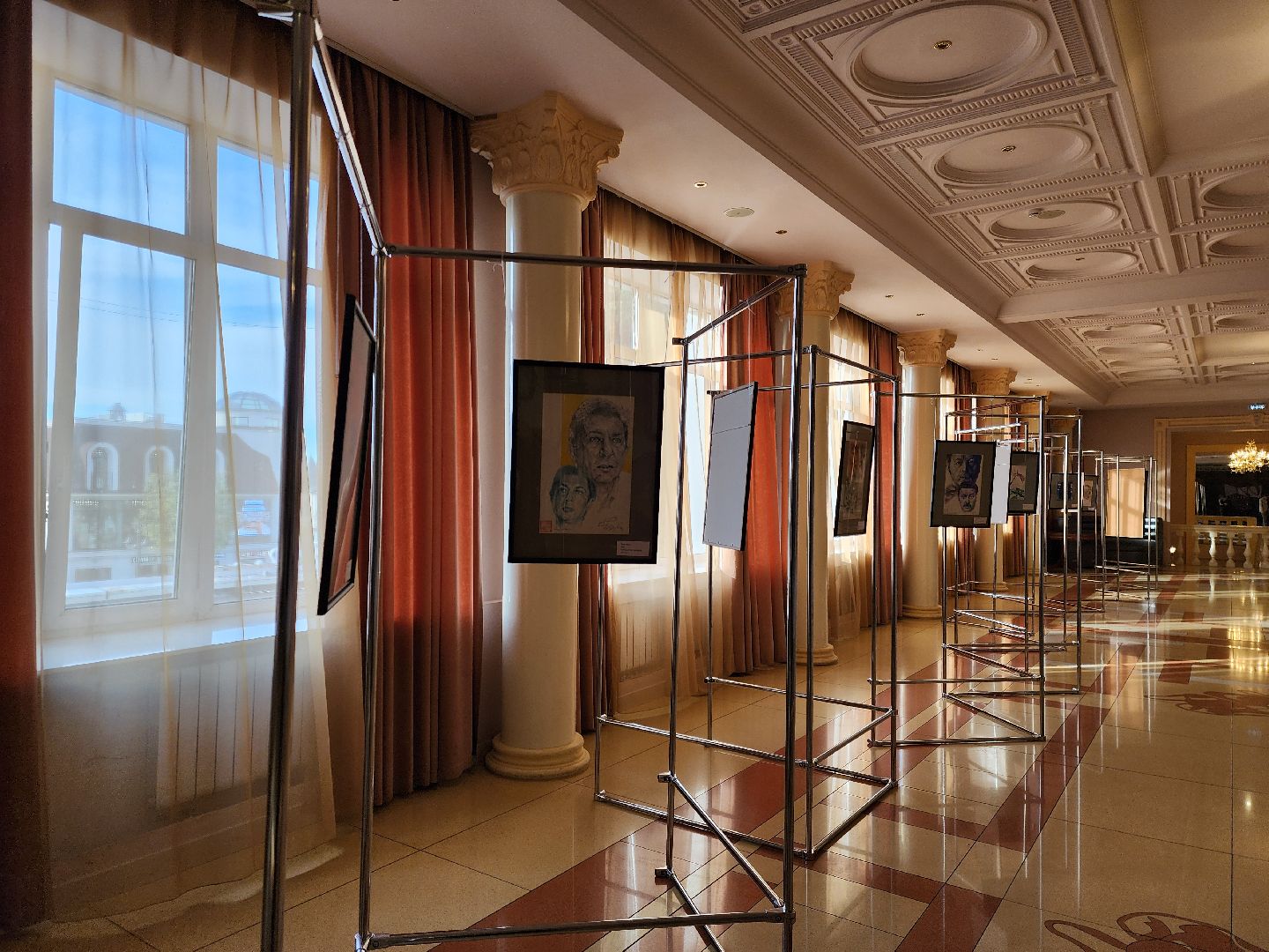 ногинск, мособлдрама, выставка, картины, общество, люди, театральный фестиваль,