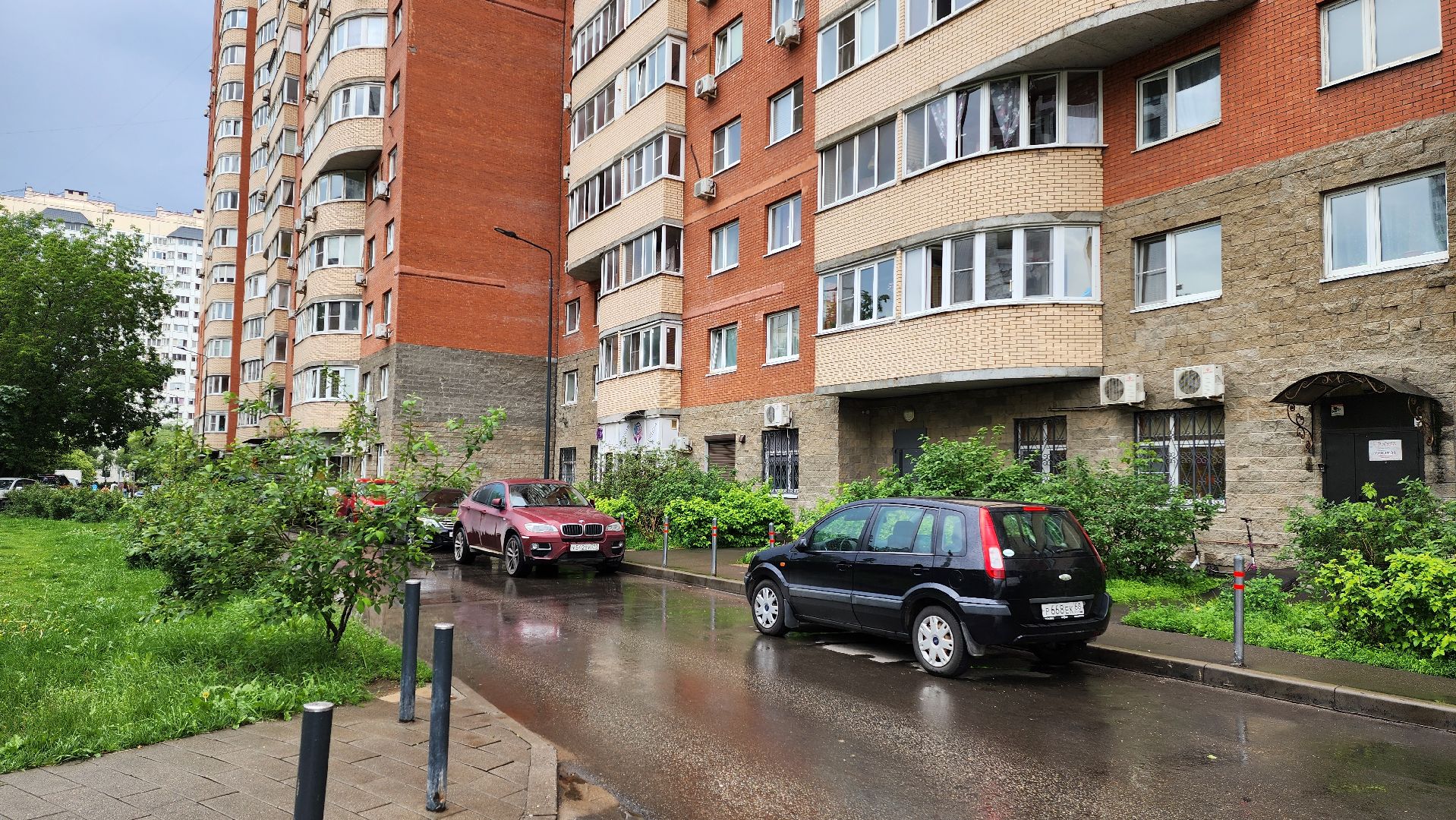 благоустройство территории, встреча с жителями, выезд главы,