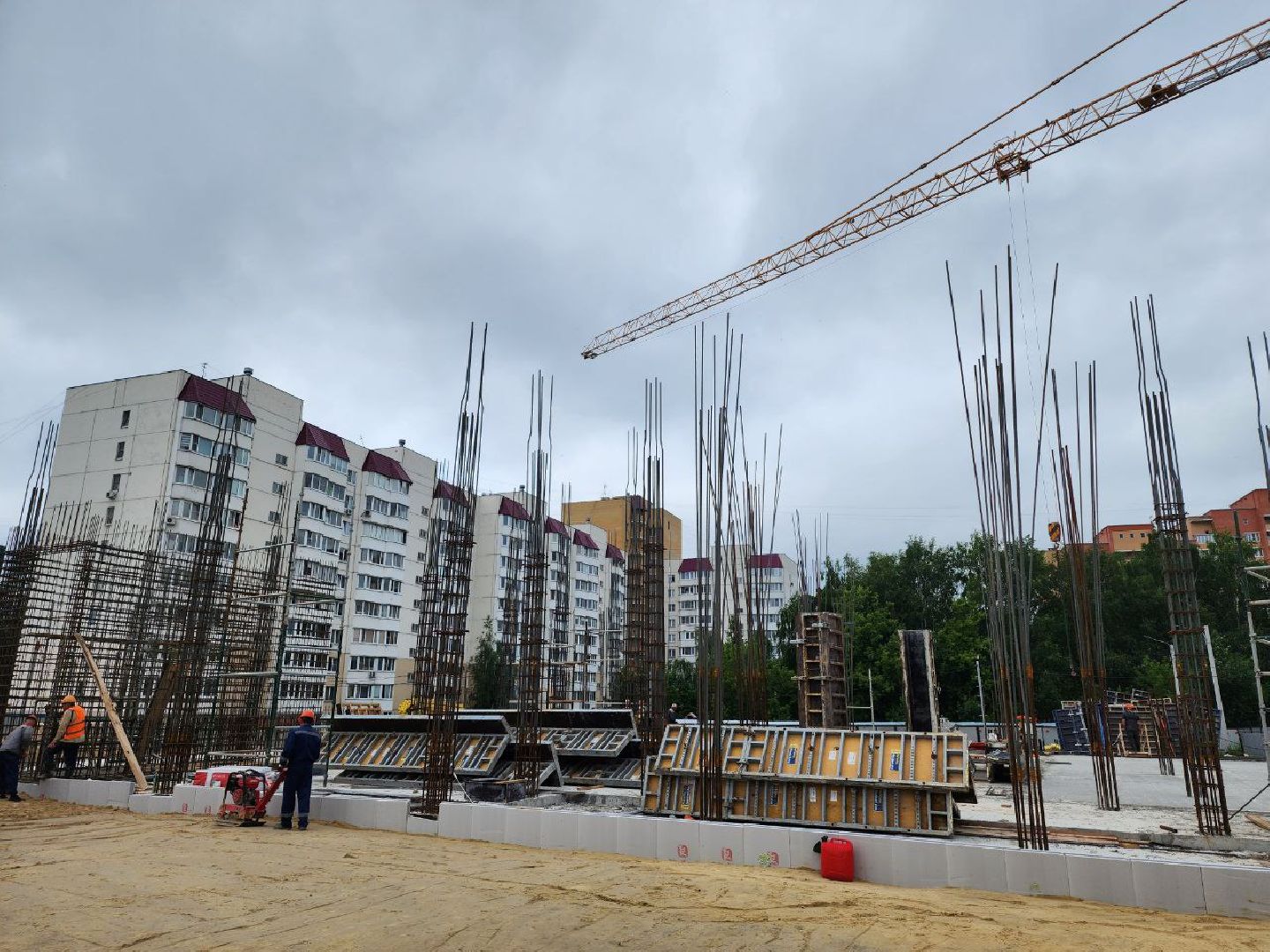 чехов, строительство, поликлиника, рабочие, дети,