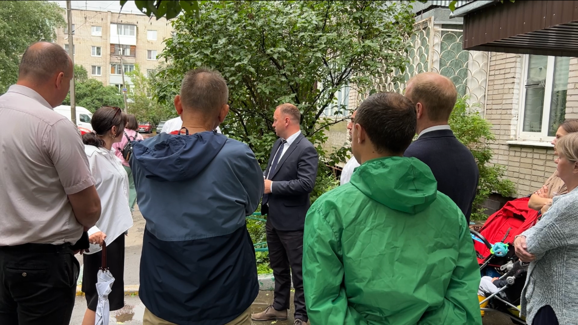 химки, жкх, ремонт кровли, встреча с жителями, обход территории,