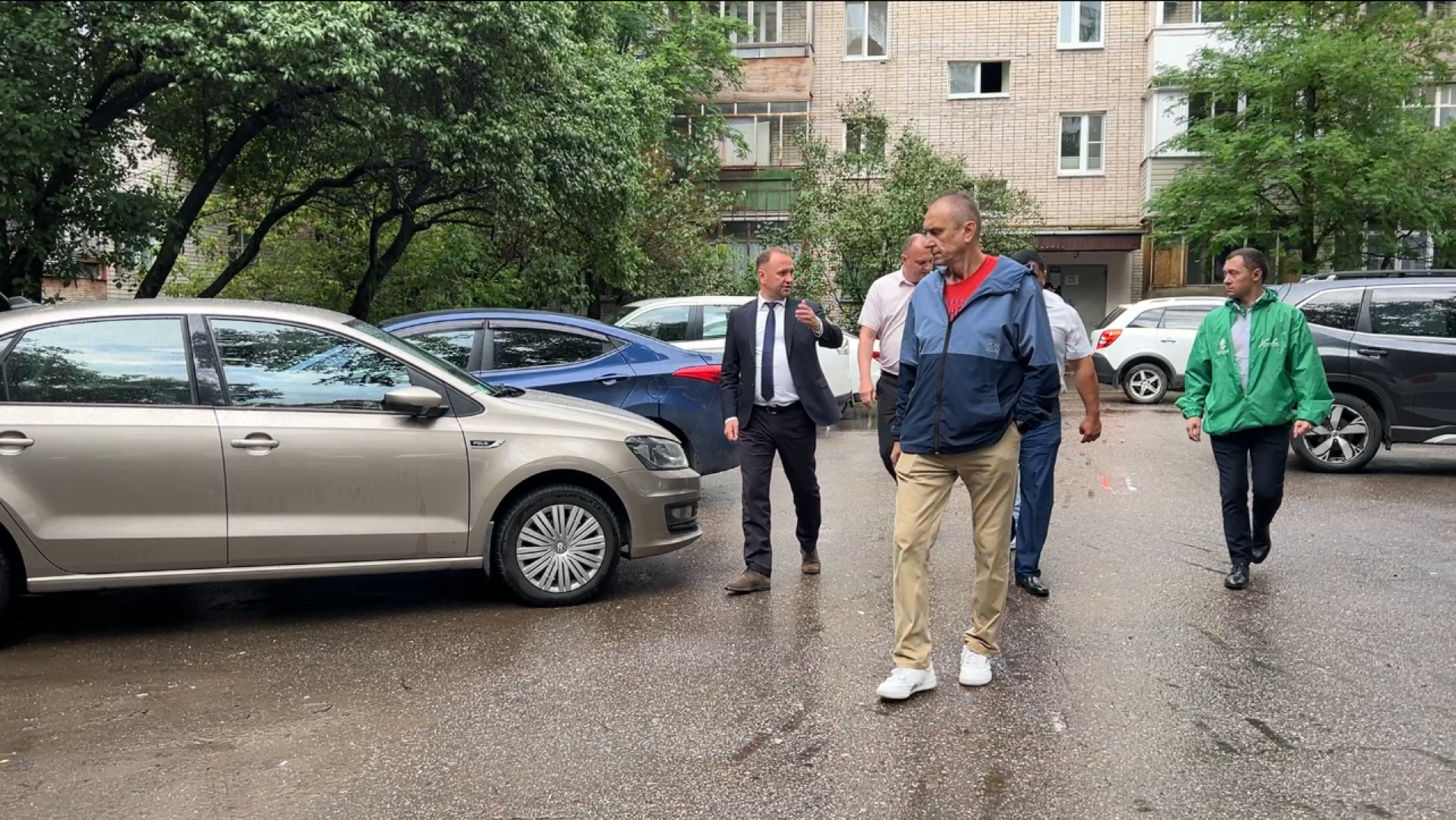 химки, жкх, ремонт кровли, встреча с жителями, обход территории,