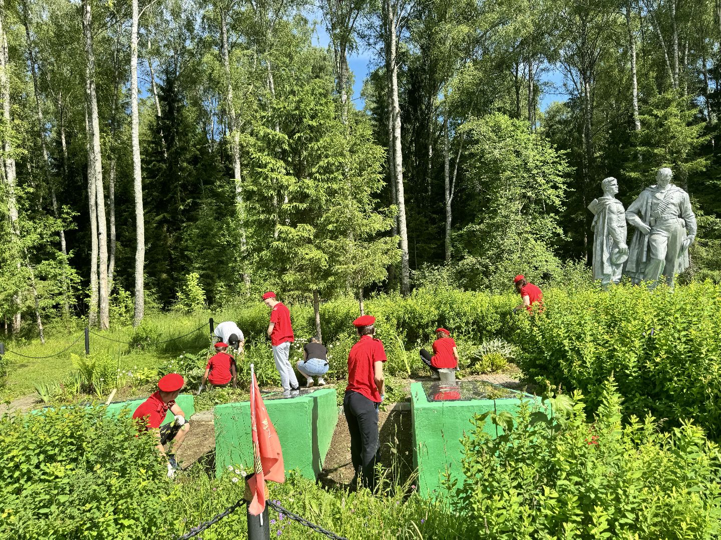 шаховская, мемориал, уборка памятников, памятная акция, юнармейские отряды,