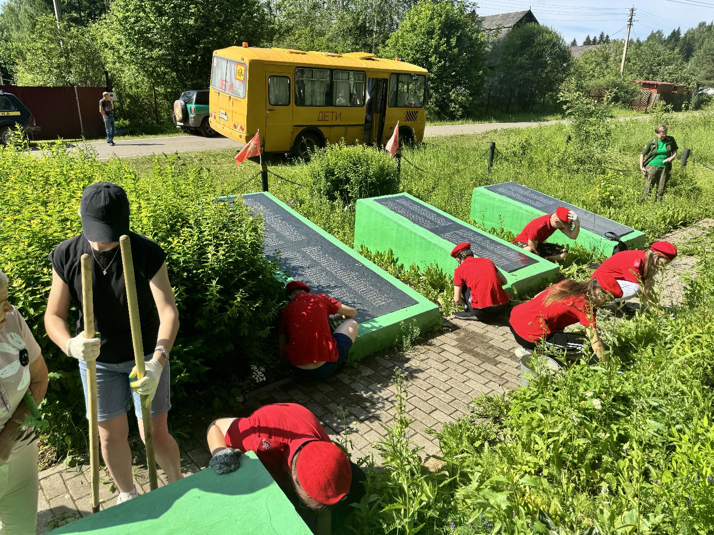 шаховская, мемориал, уборка памятников, памятная акция, юнармейские отряды,