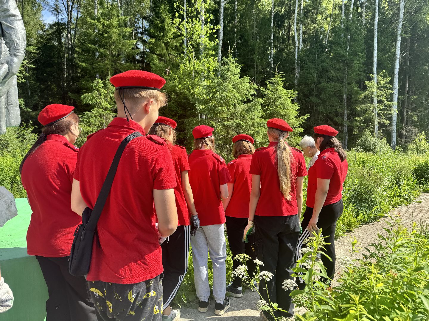 шаховская, мемориал, уборка памятников, памятная акция, юнармейские отряды,