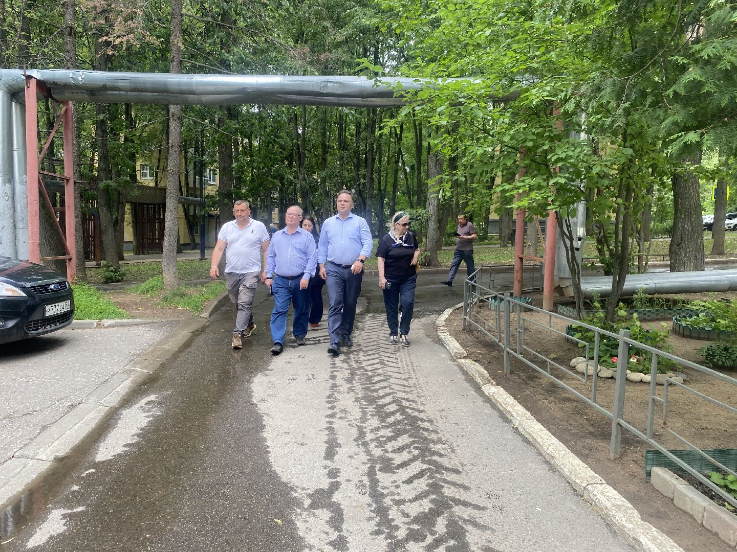 цветной бульвар власиха, обход территории власиха, глава Власихи, встречи с жителями Власиха, модернизация детской площадки,