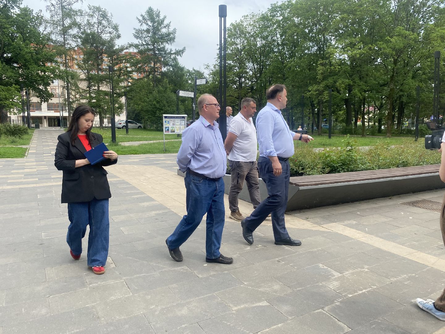 цветной бульвар власиха, обход территории власиха, глава Власихи, встречи с жителями Власиха, модернизация детской площадки,