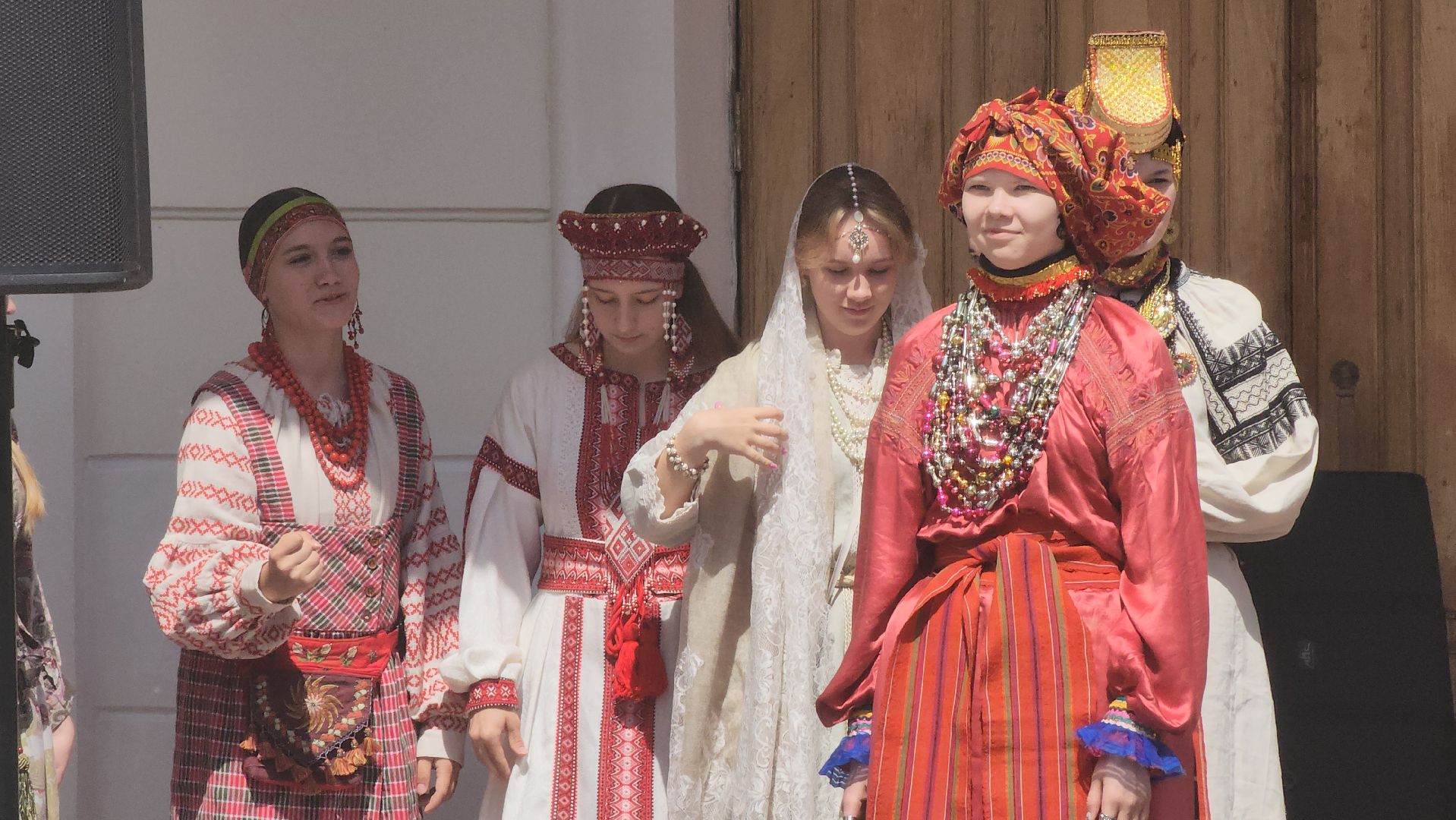 долгопрудный, День русской культуры, реконструкторы, веретено, обереговая кукла, узороплетение, валяние шерсти,