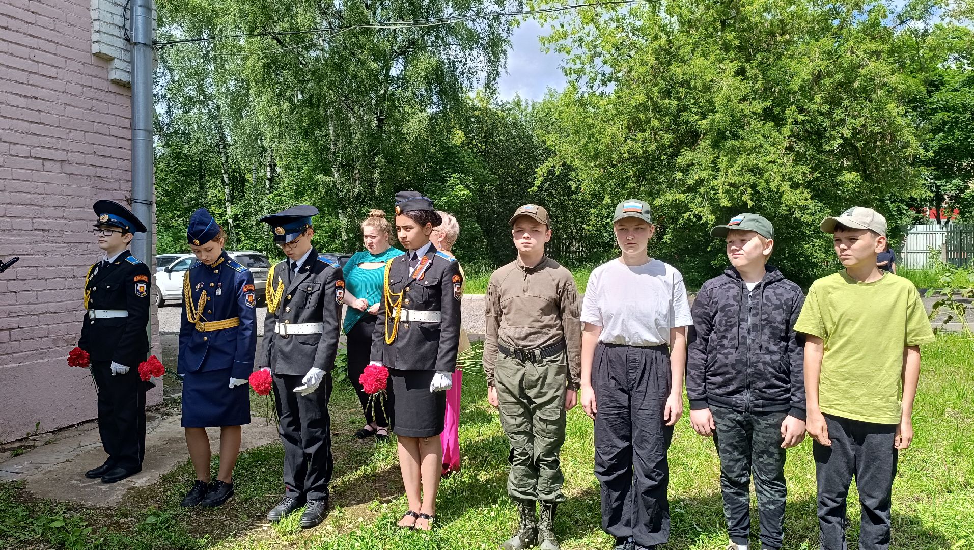 мемориальная доска, лобня, красная поляна,