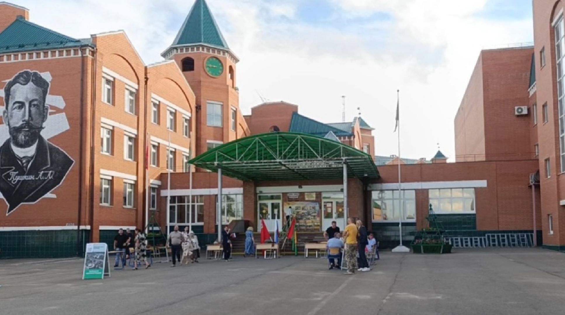 Бронницы, Выездная администрация, Тросовое ограждение, Улица Советская, Вопросы к администрации,