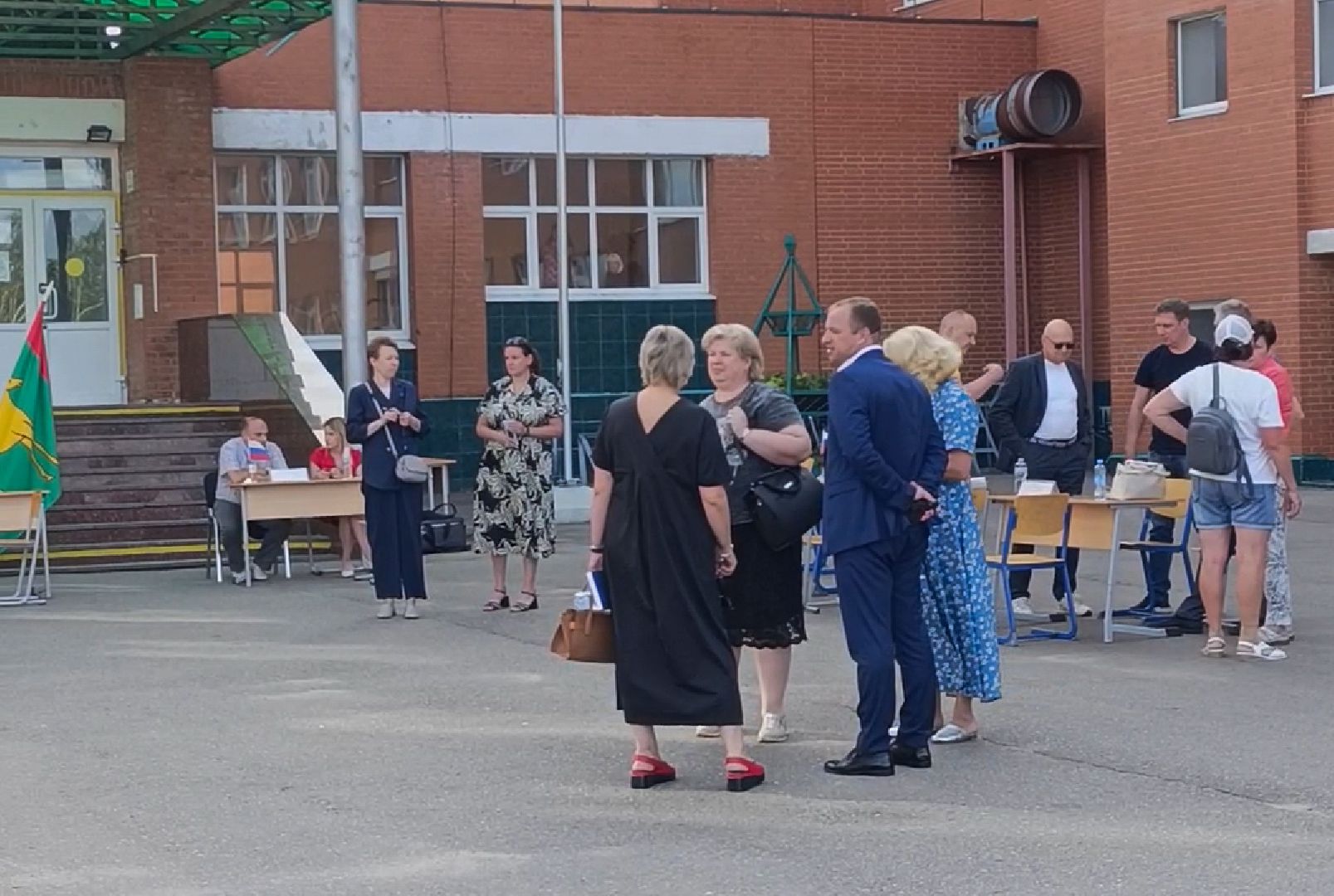 Бронницы, Выездная администрация, Встреча с жителями, Вопросы к администрации, Остановка общественного транспорта,