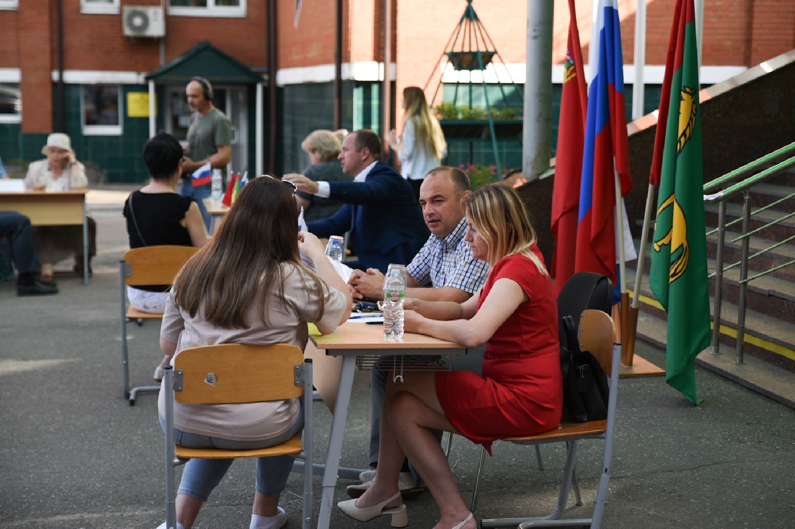 Бронницы, Выездная администрация, встреча администрации с жителями, Вопрос переселения,